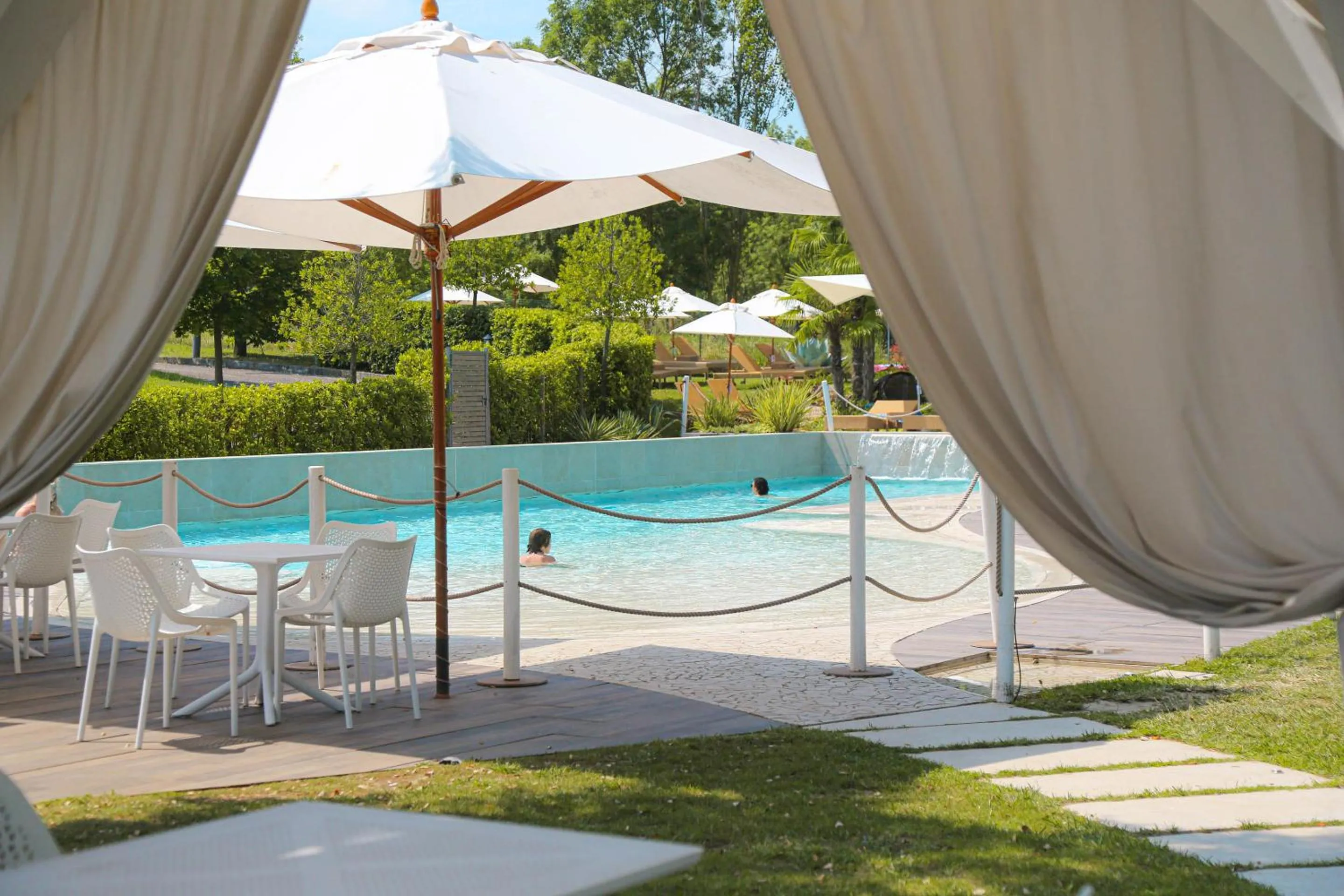 Swimming pool in Relais Bellaria Hotel & Congressi