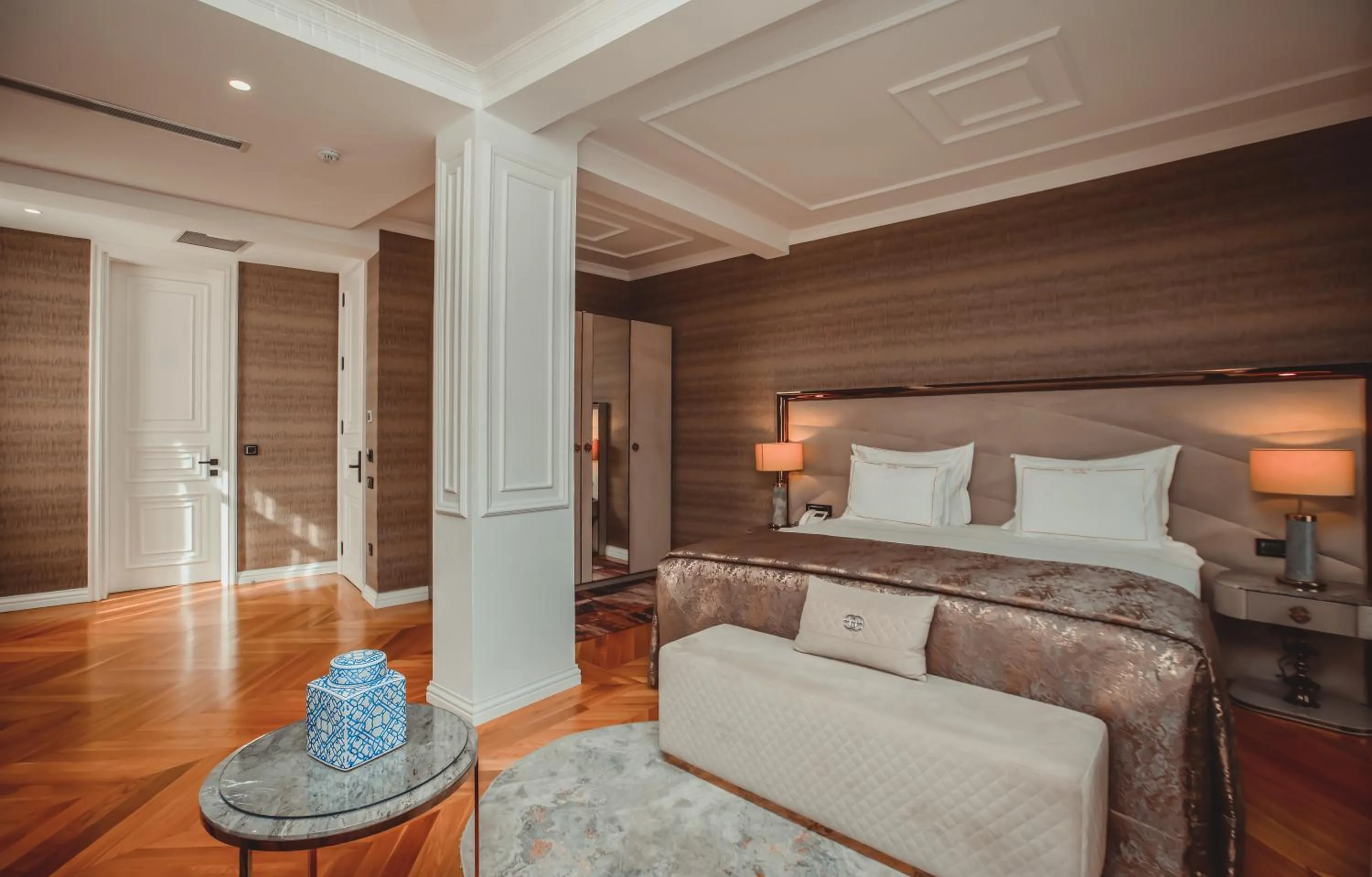 Living room, Bed in Hotel De Reve Galata-Special Class