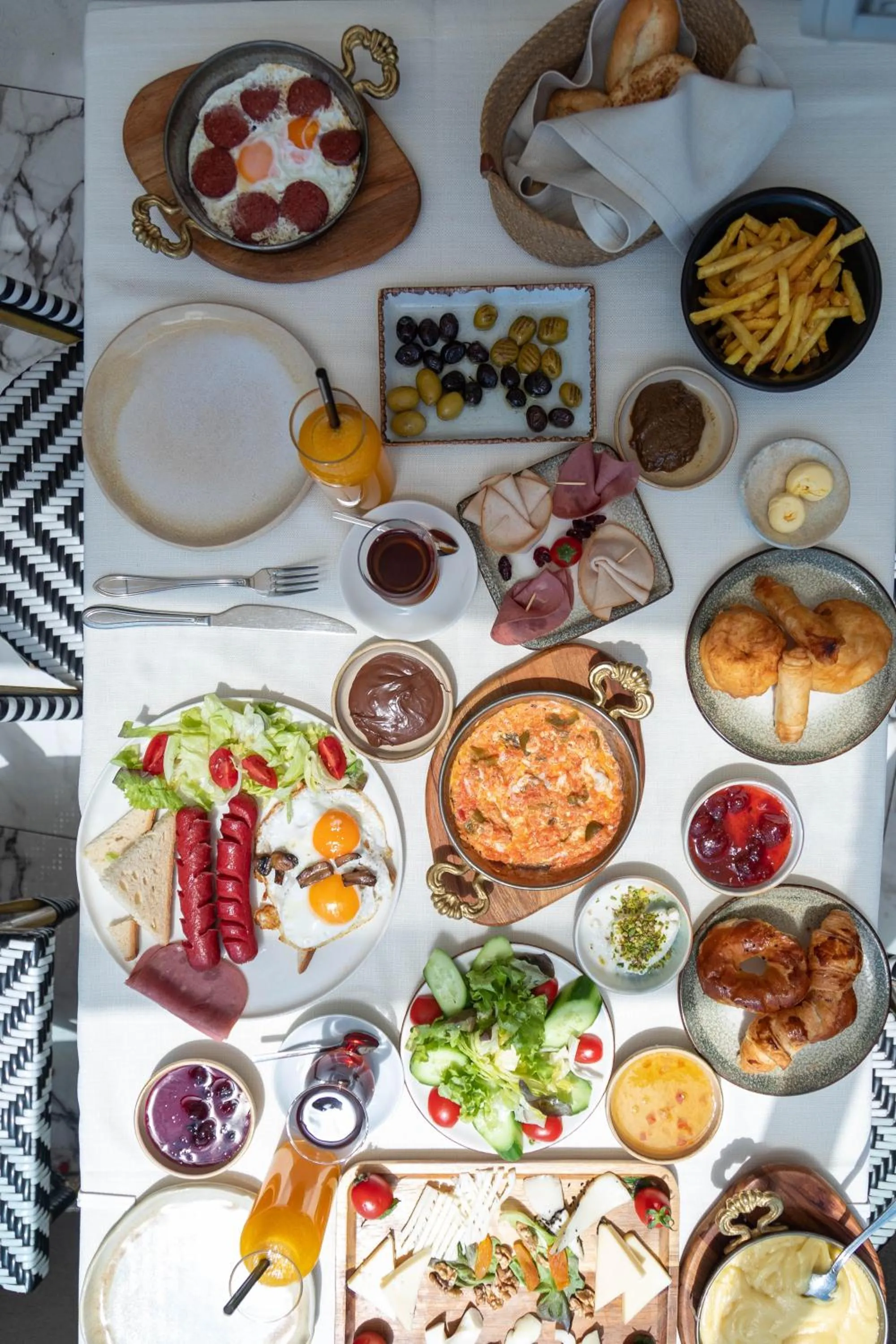 Restaurant/places to eat in Hotel De Reve Galata-Special Class