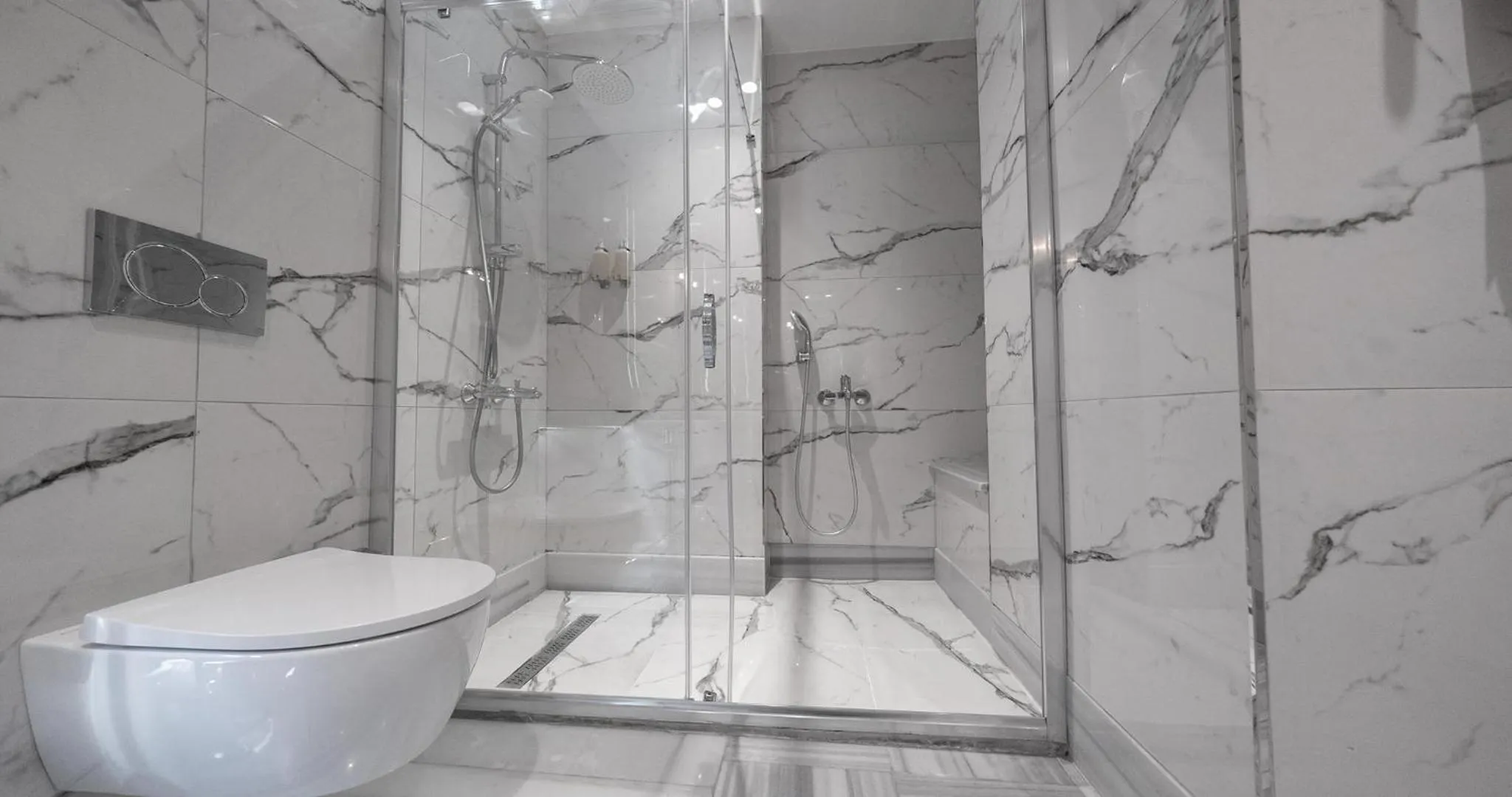 Shower in Hotel De Reve Galata-Special Class