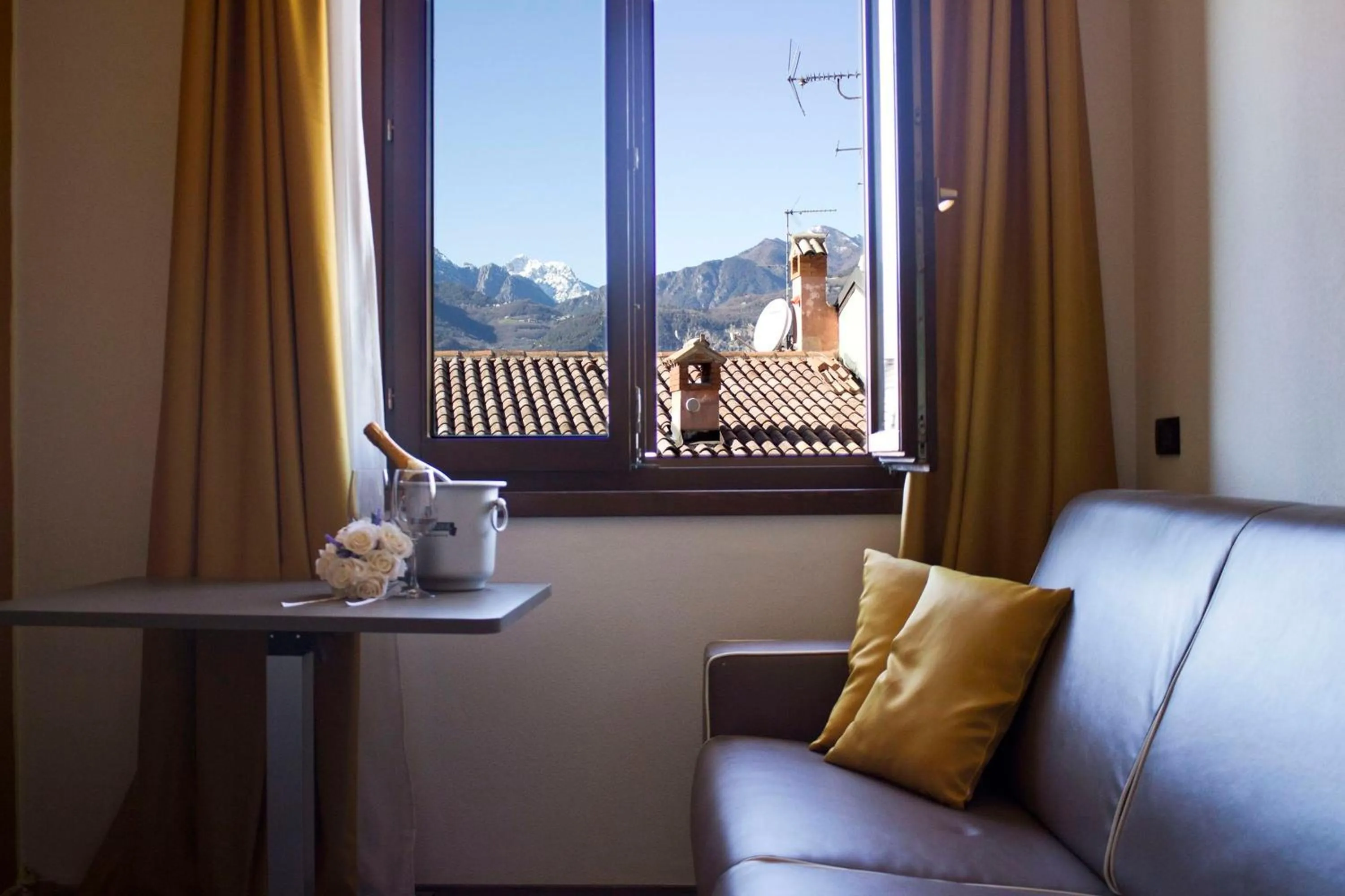 Living room in Hotel Dolomiti