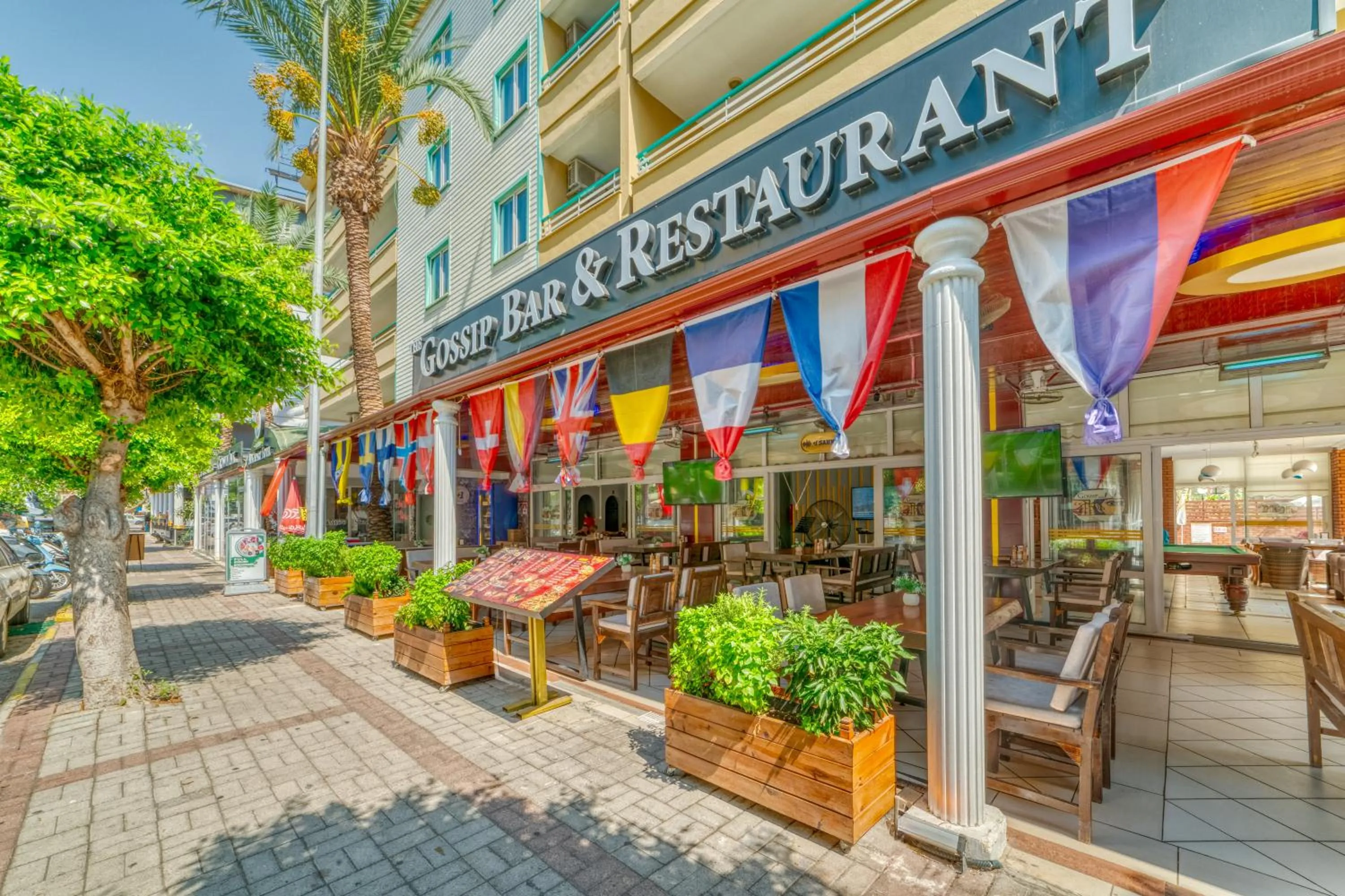 Restaurant/places to eat in Cleopatra Ada Apart
