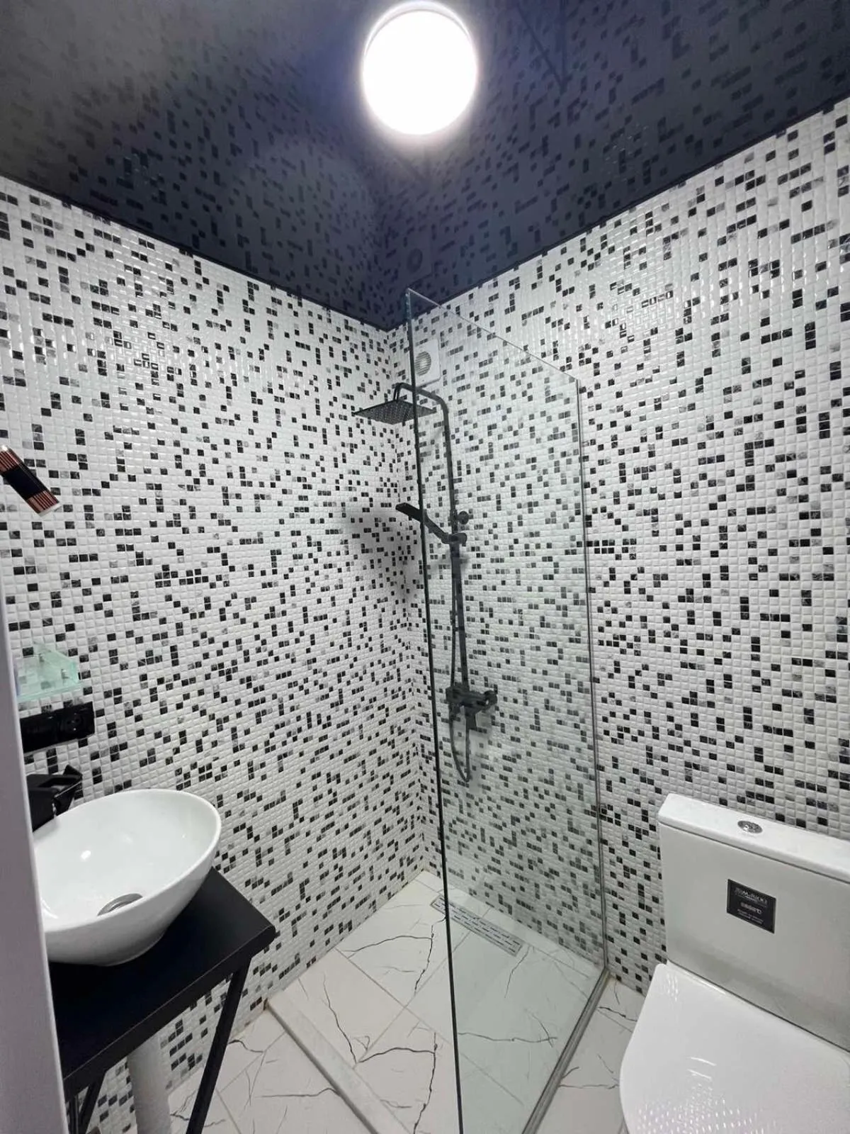 Shower in Natali Boutique Hotel