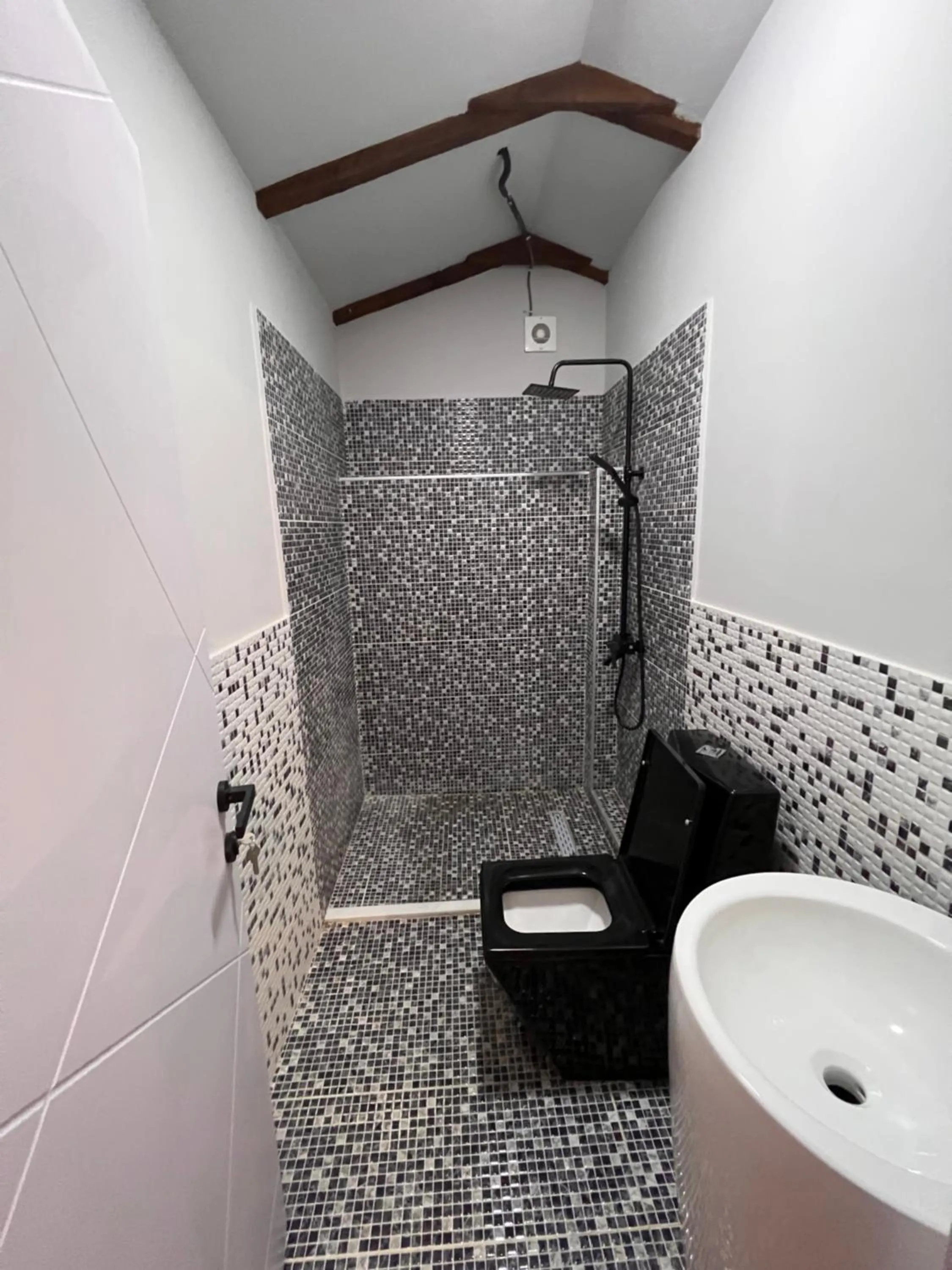 Toilet in Natali Boutique Hotel