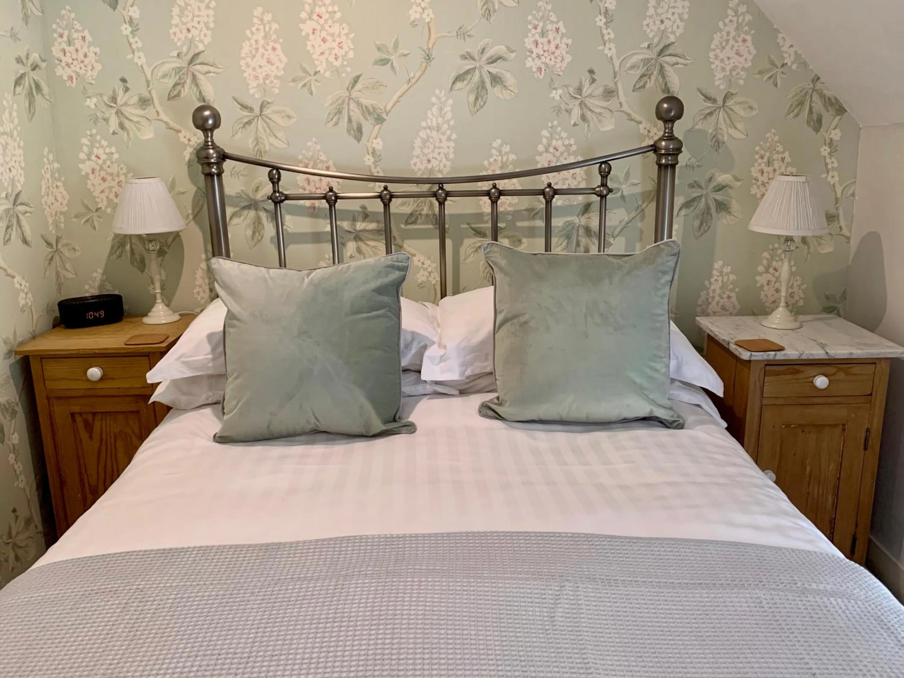 Bedroom, Bed in Bramwood Guest House