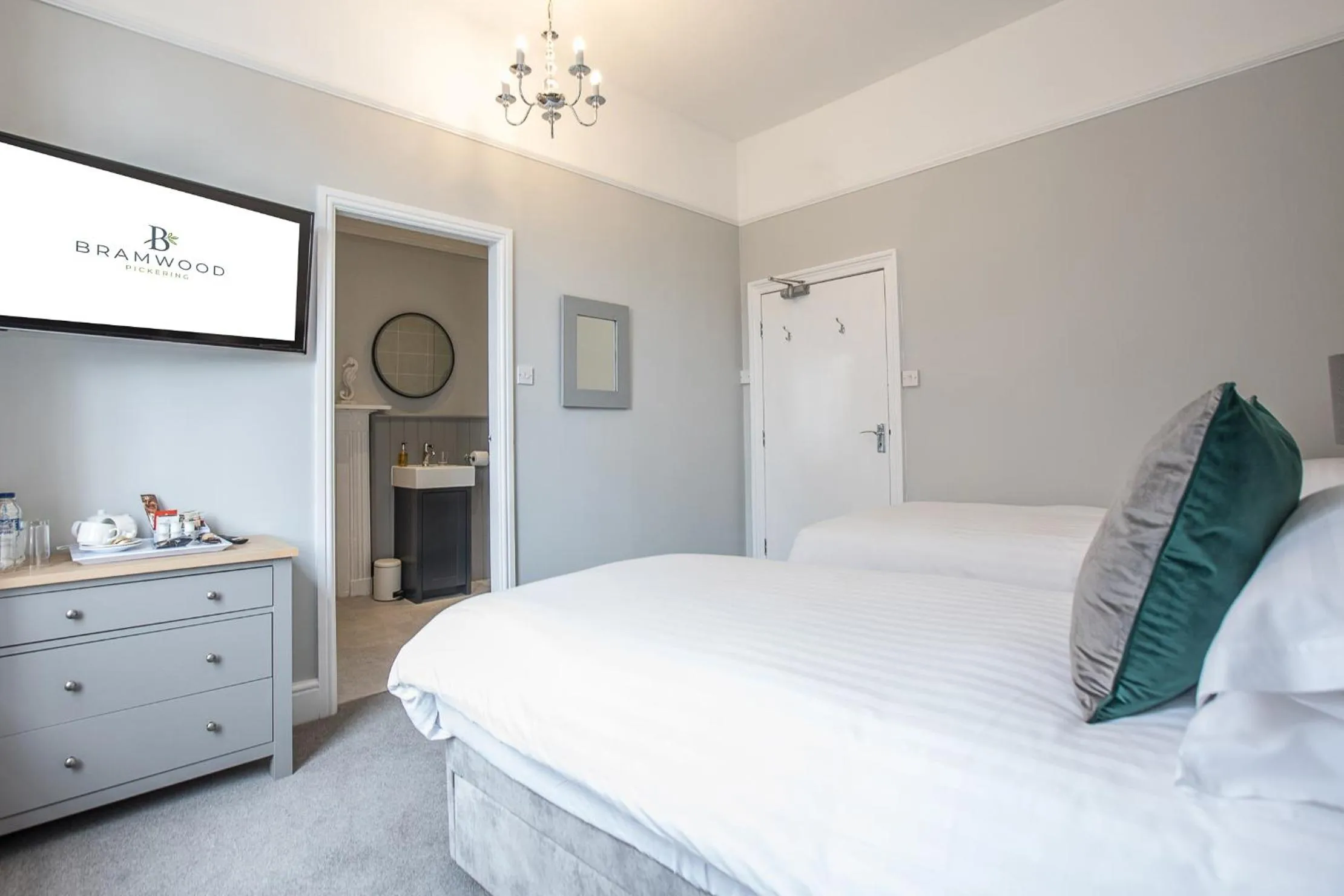 Bedroom, Bed in Bramwood Guest House