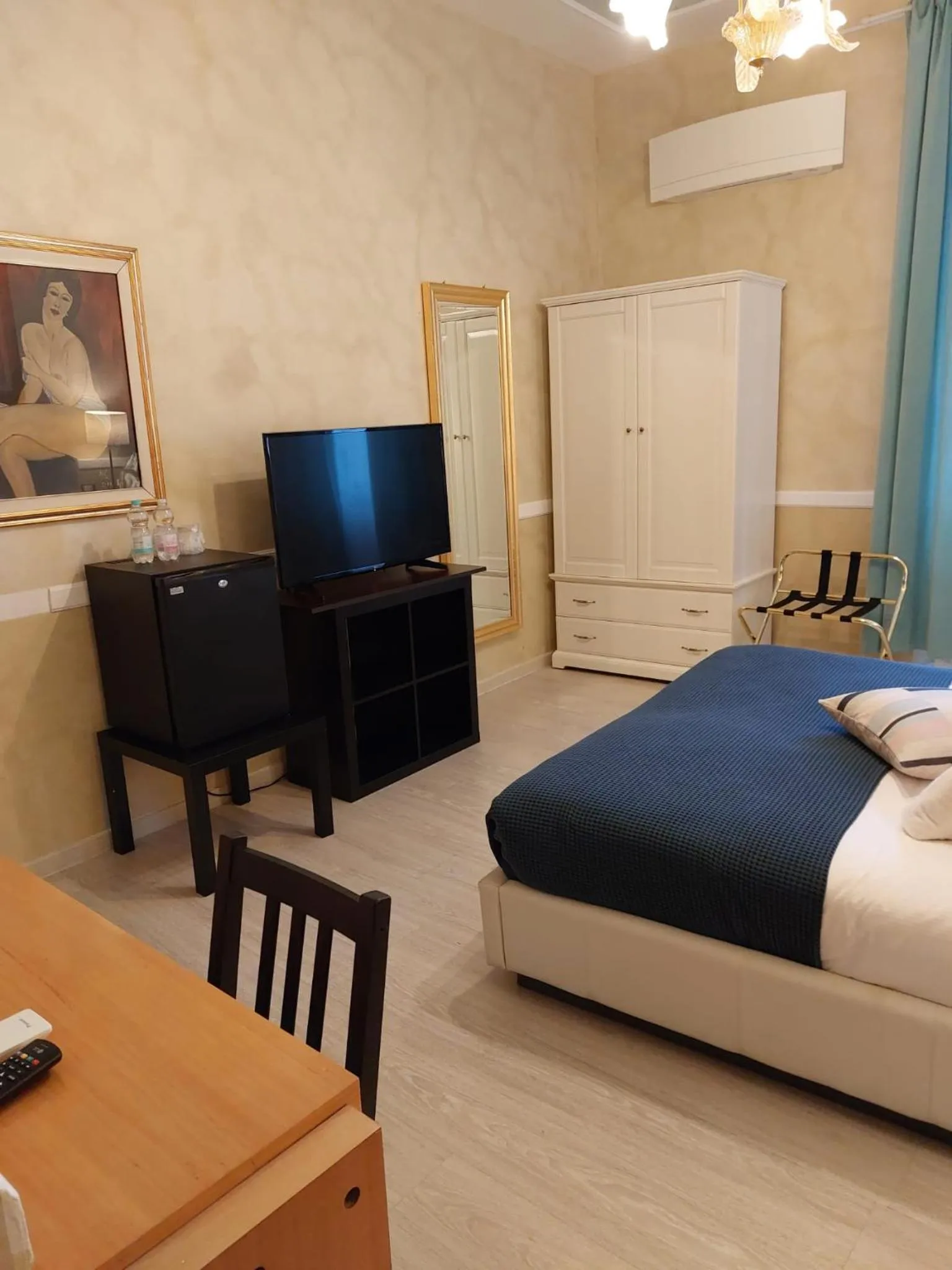 Bedroom, Bed in Lady Verona Residence