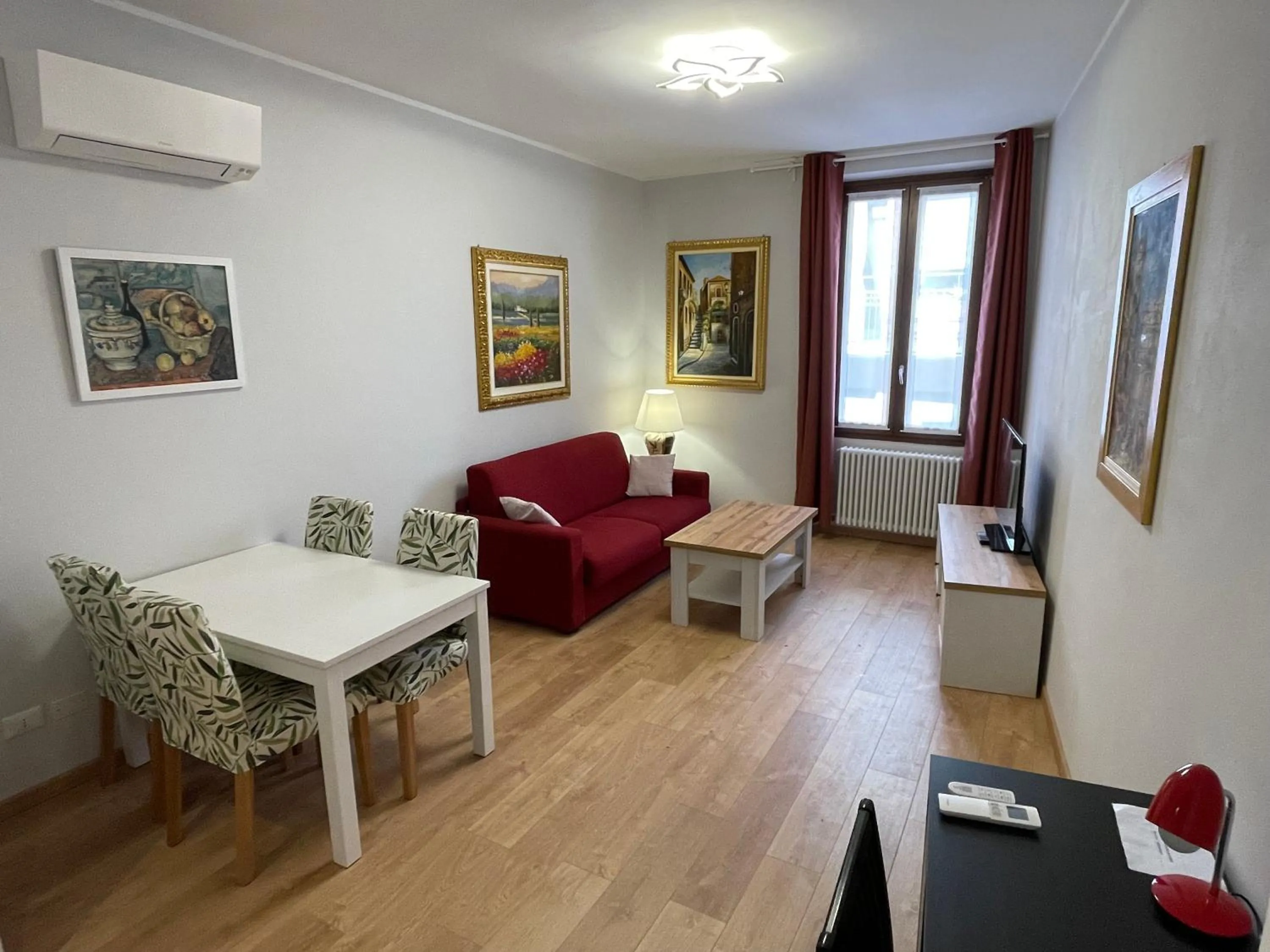 TV and multimedia in Lady Verona Residence