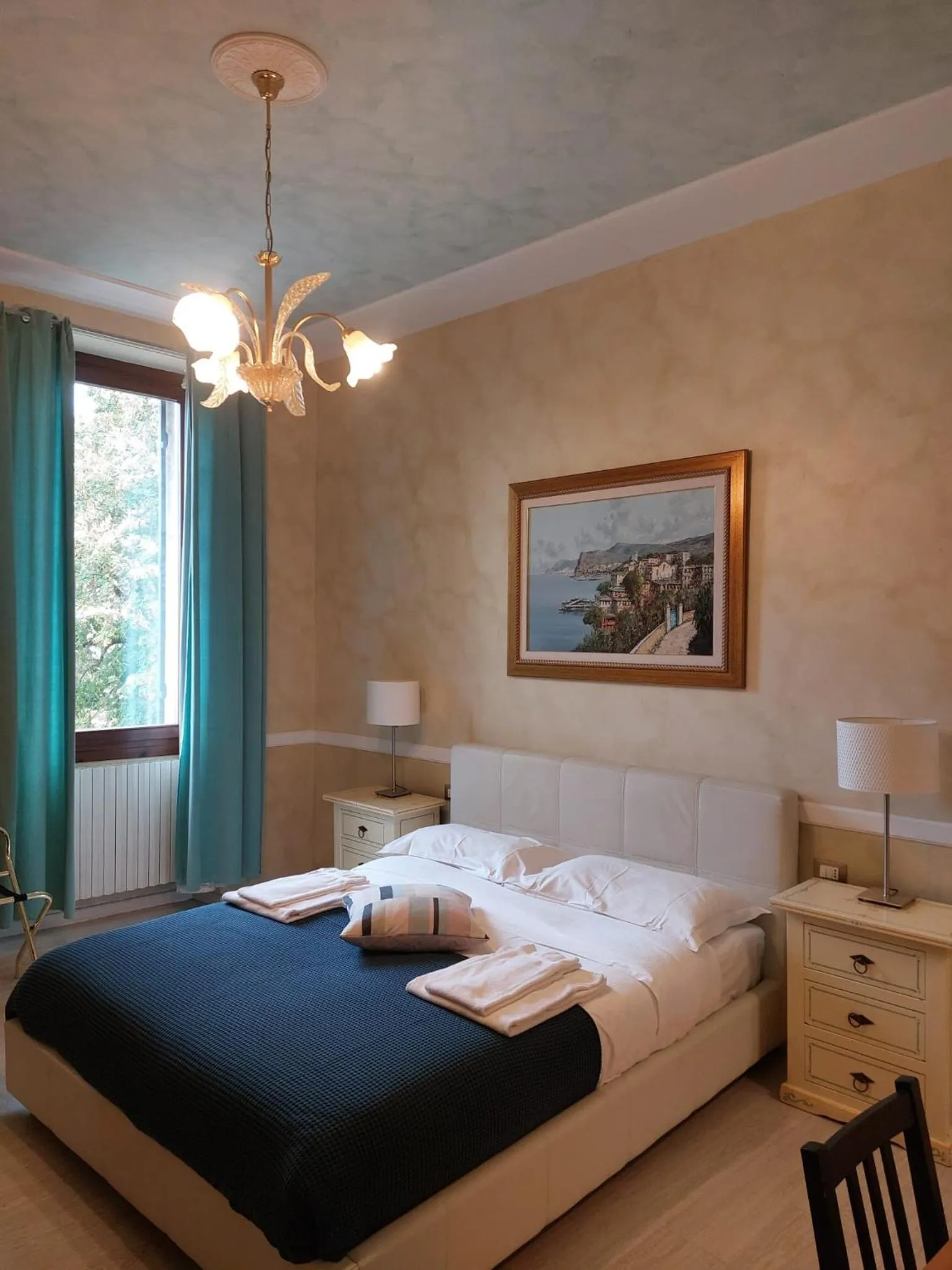 Bedroom, Bed in Lady Verona Residence