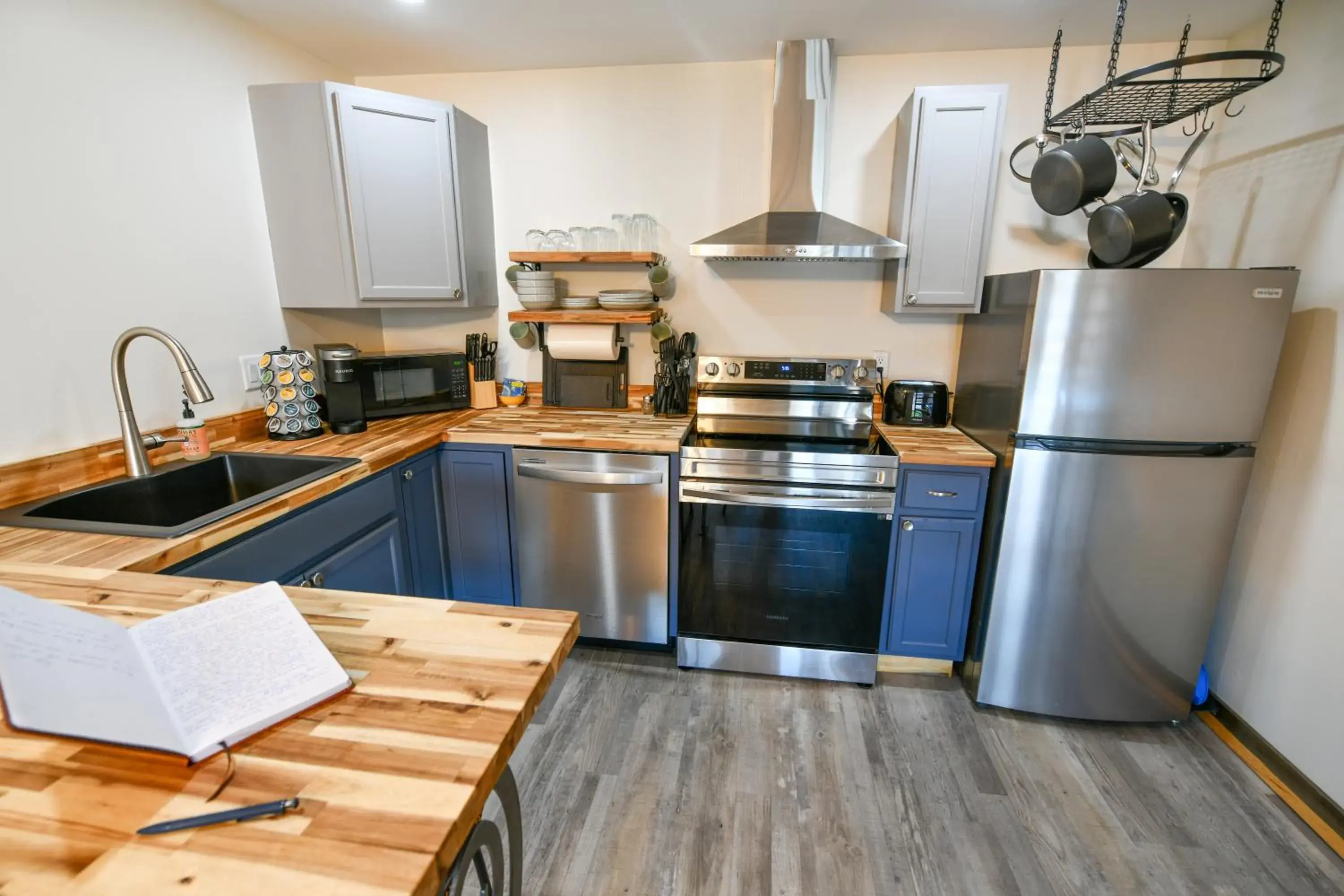 Suite with Balcony in The Darmont Hotel and Suites Suite with Balcony in The Darmont Hotel and Suites