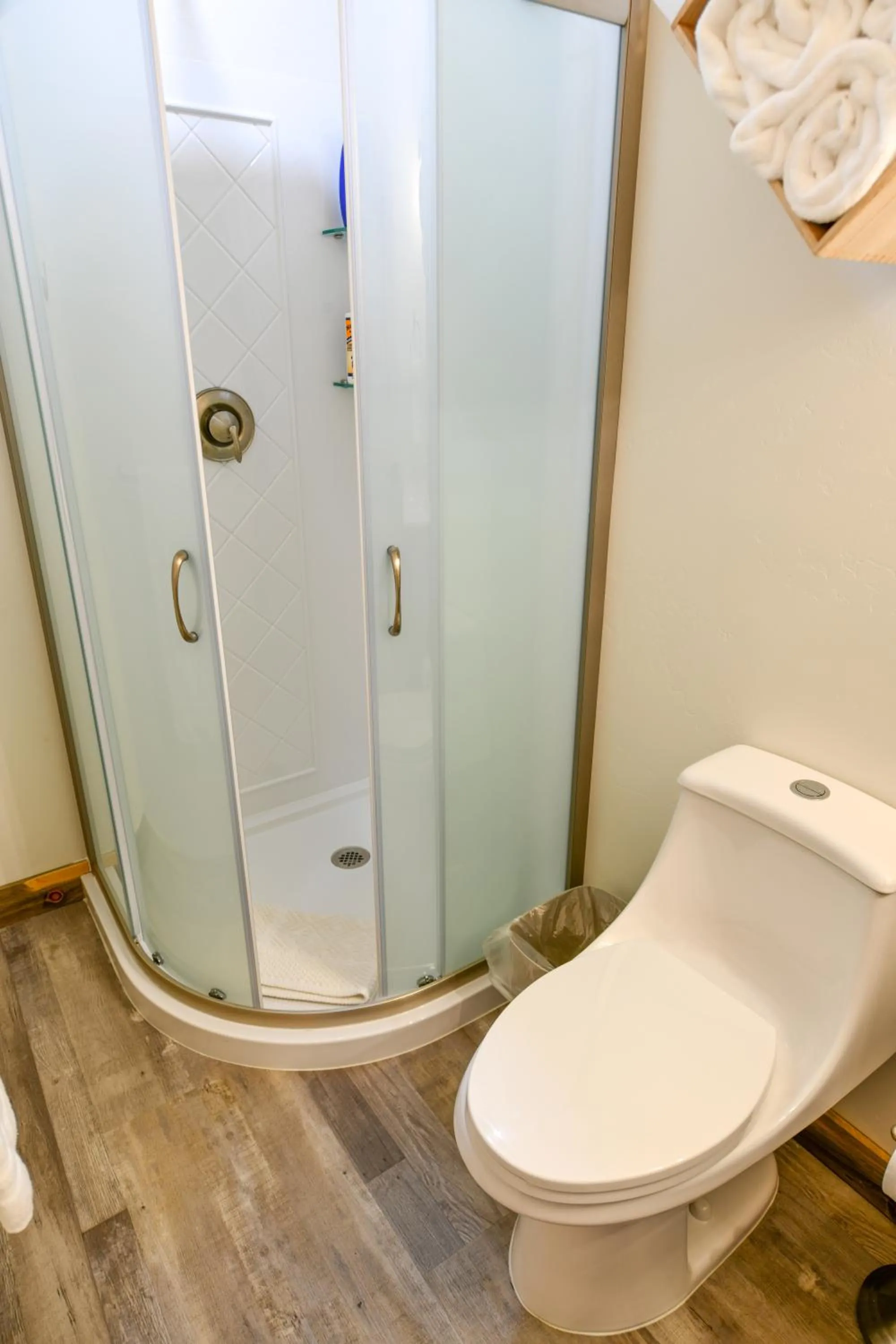 The Darmont Hotel and Suites