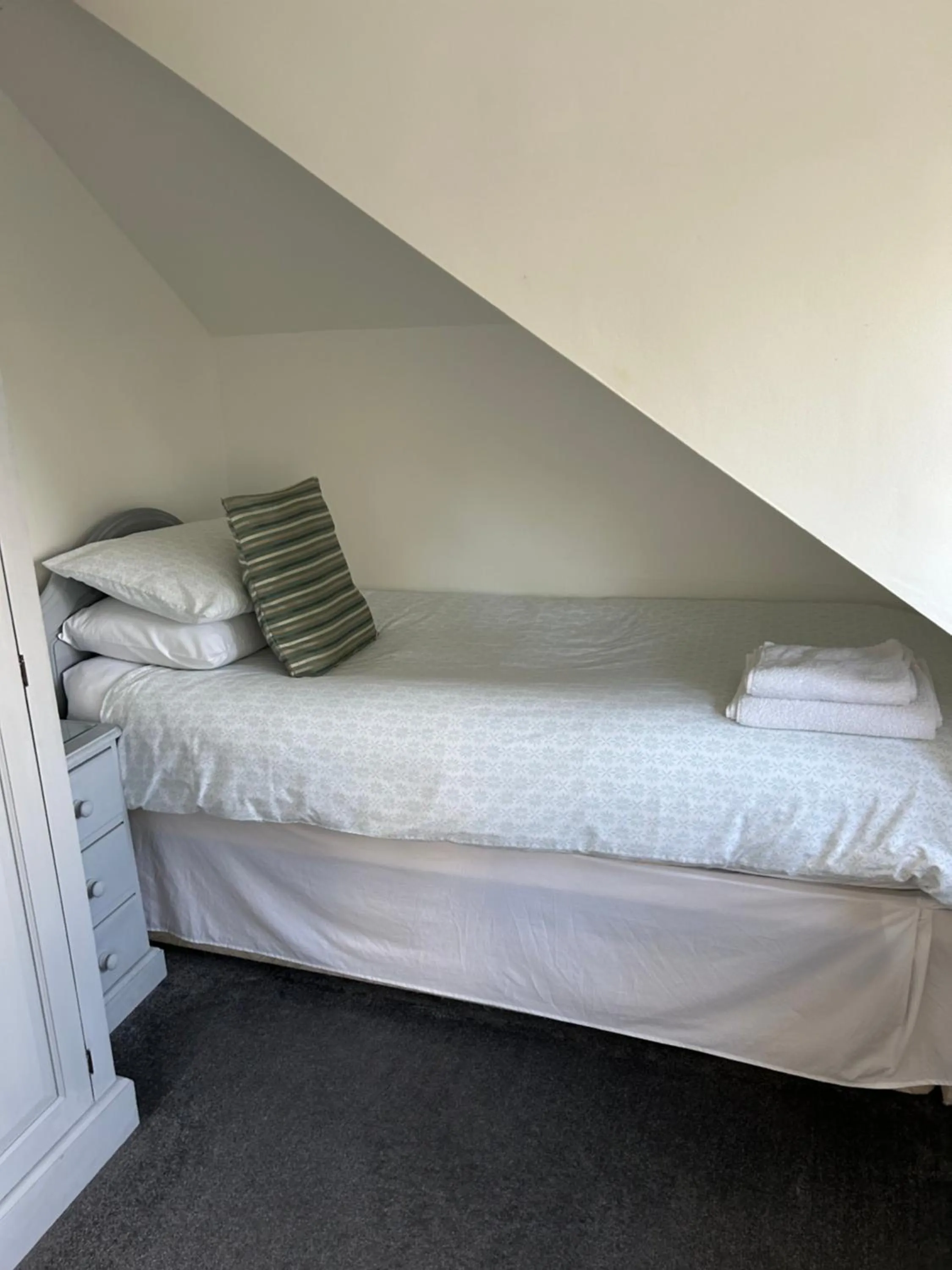 View (from property/room), Bed in Ragged Hall Lane