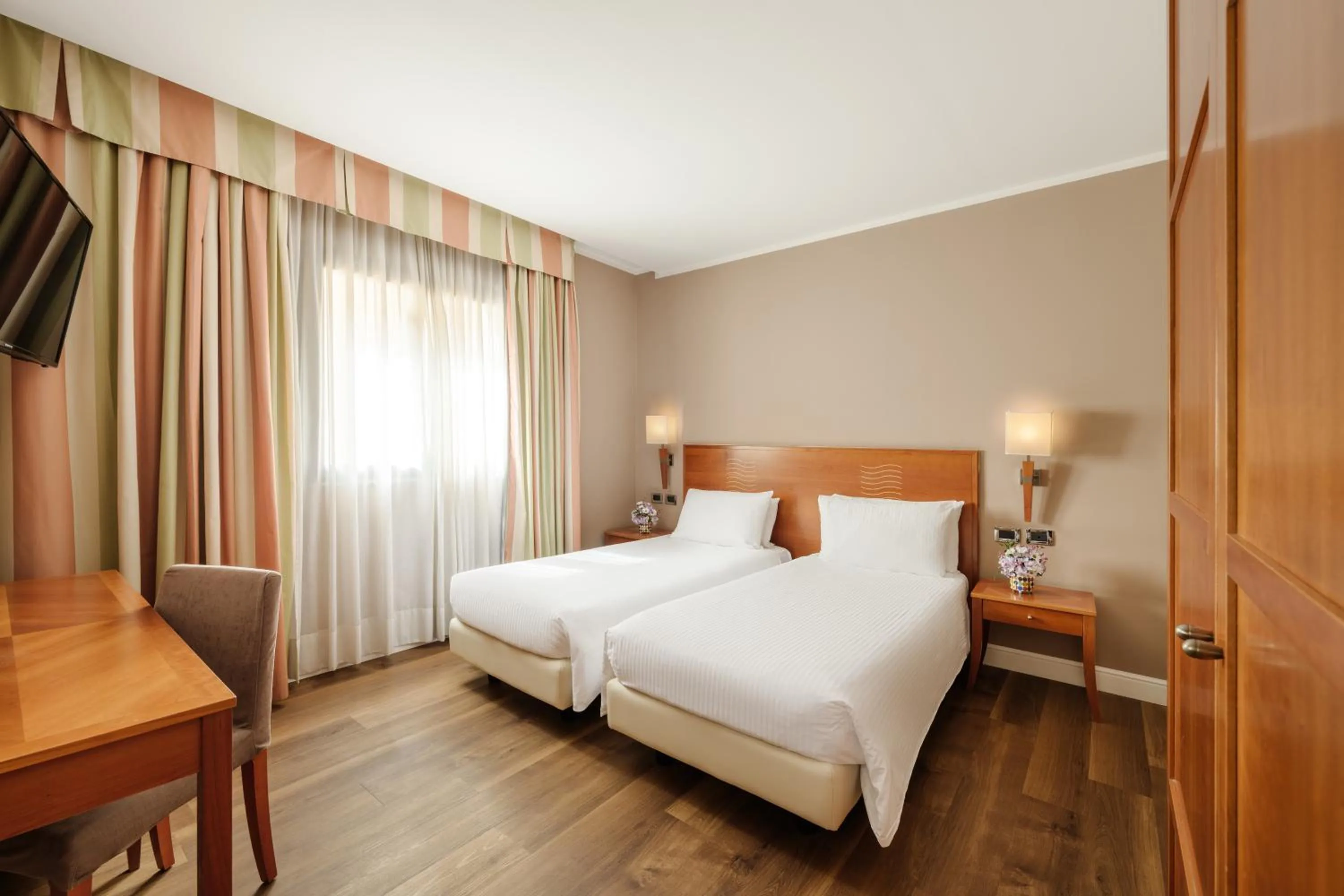 Bed in Hotel dei Cavalieri Caserta - La Reggia