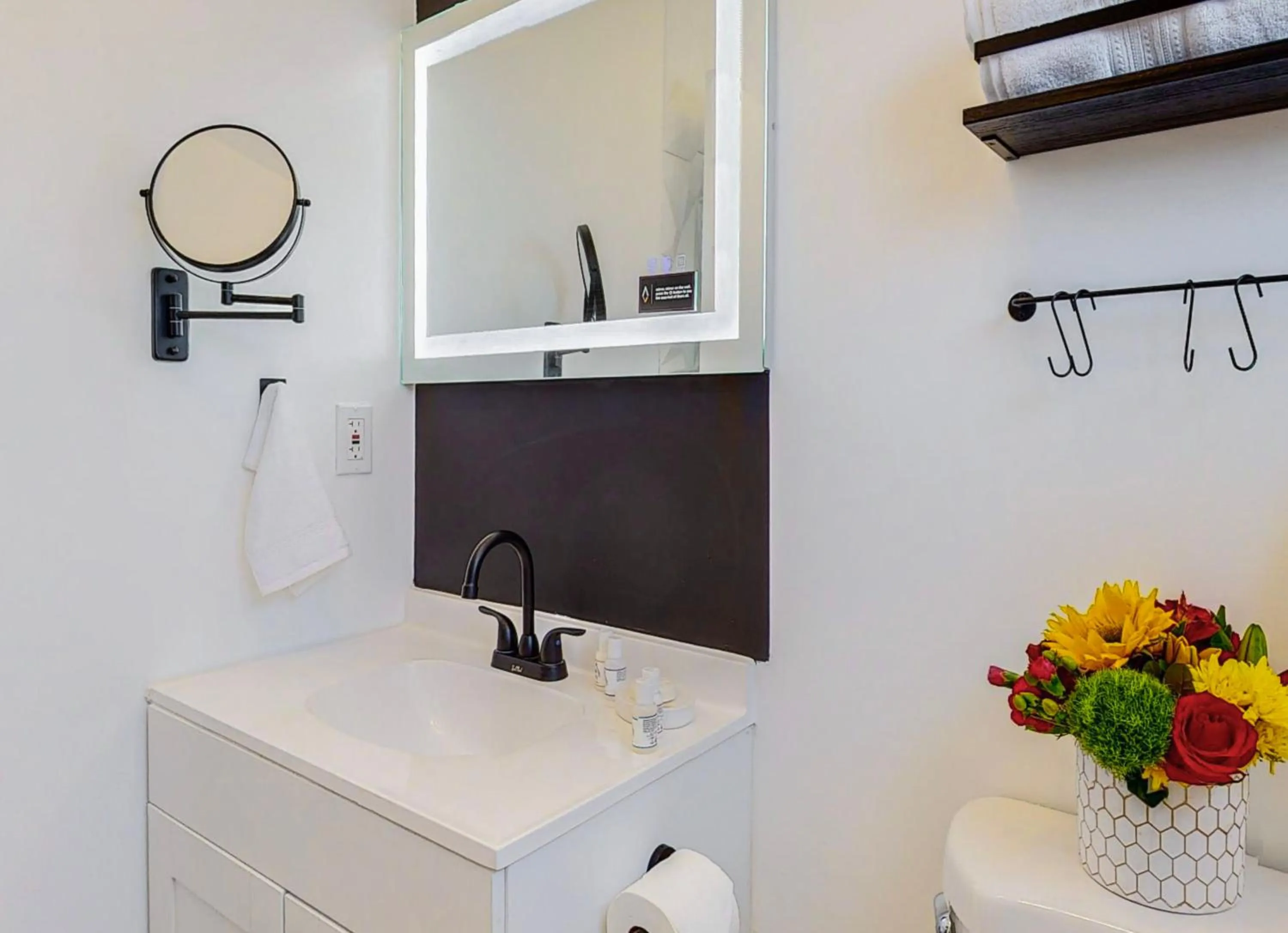 Bathroom in Hotel ZAZZ