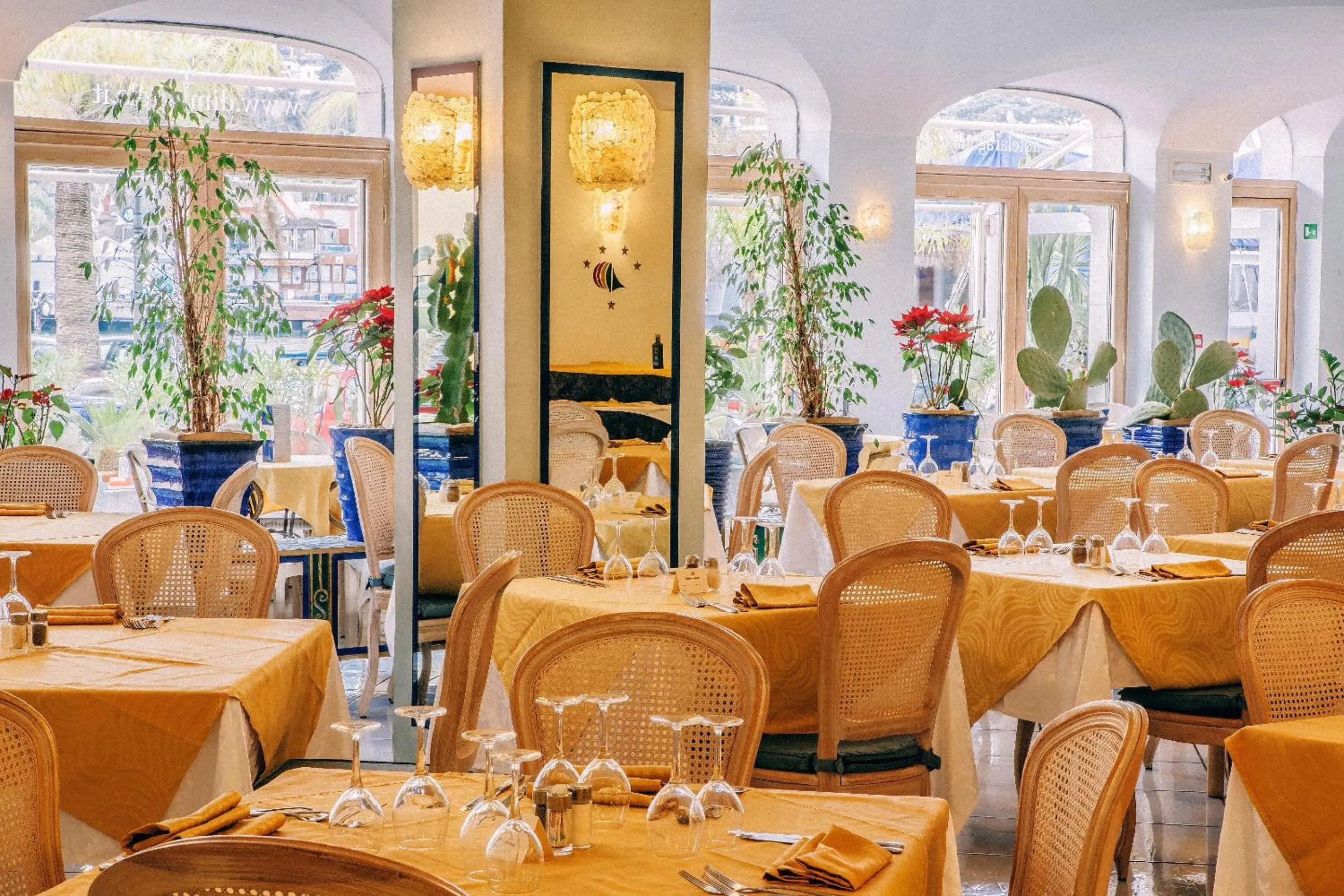 Restaurant/places to eat in Aragona Palace Hotel & Spa