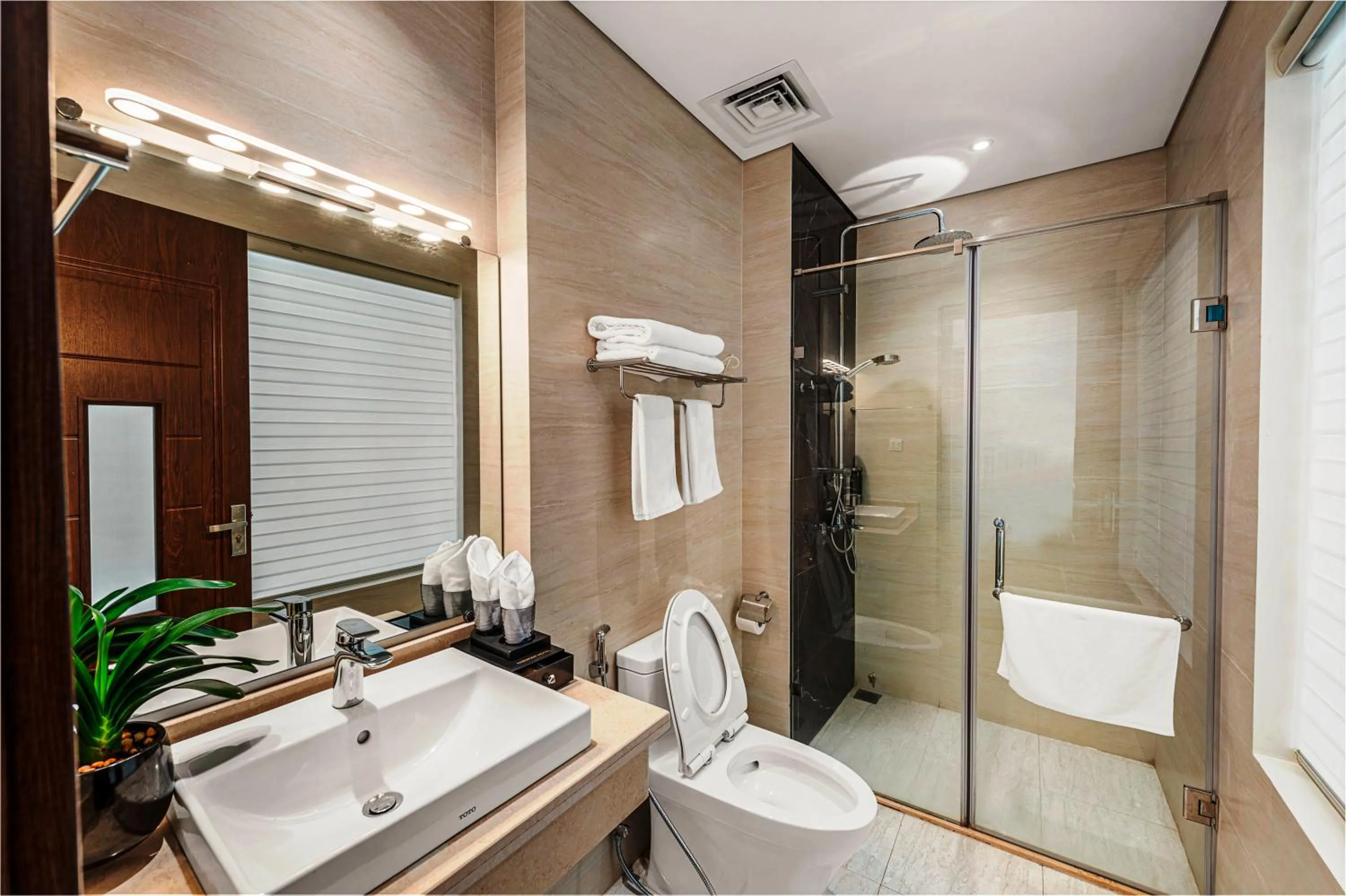 Bathroom in Harmony HaLong Hotel