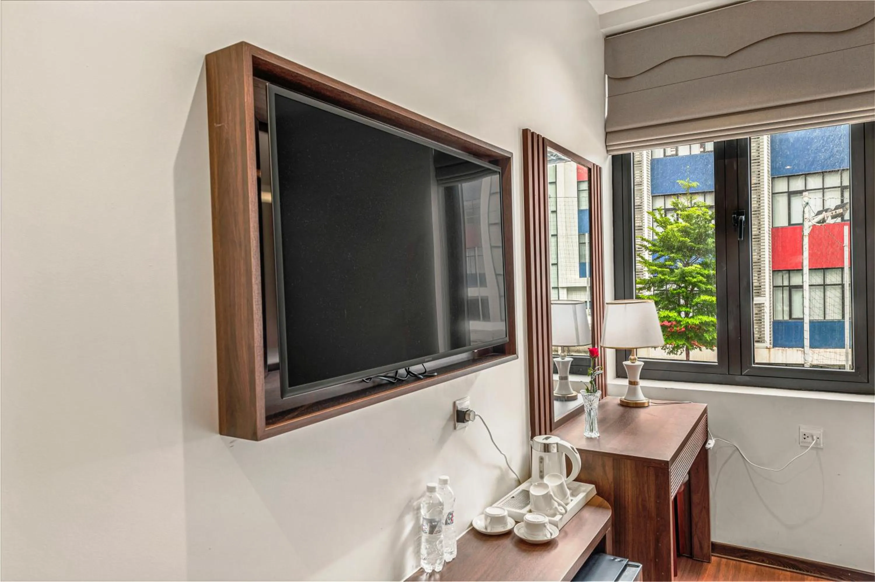 TV and multimedia in Harmony HaLong Hotel