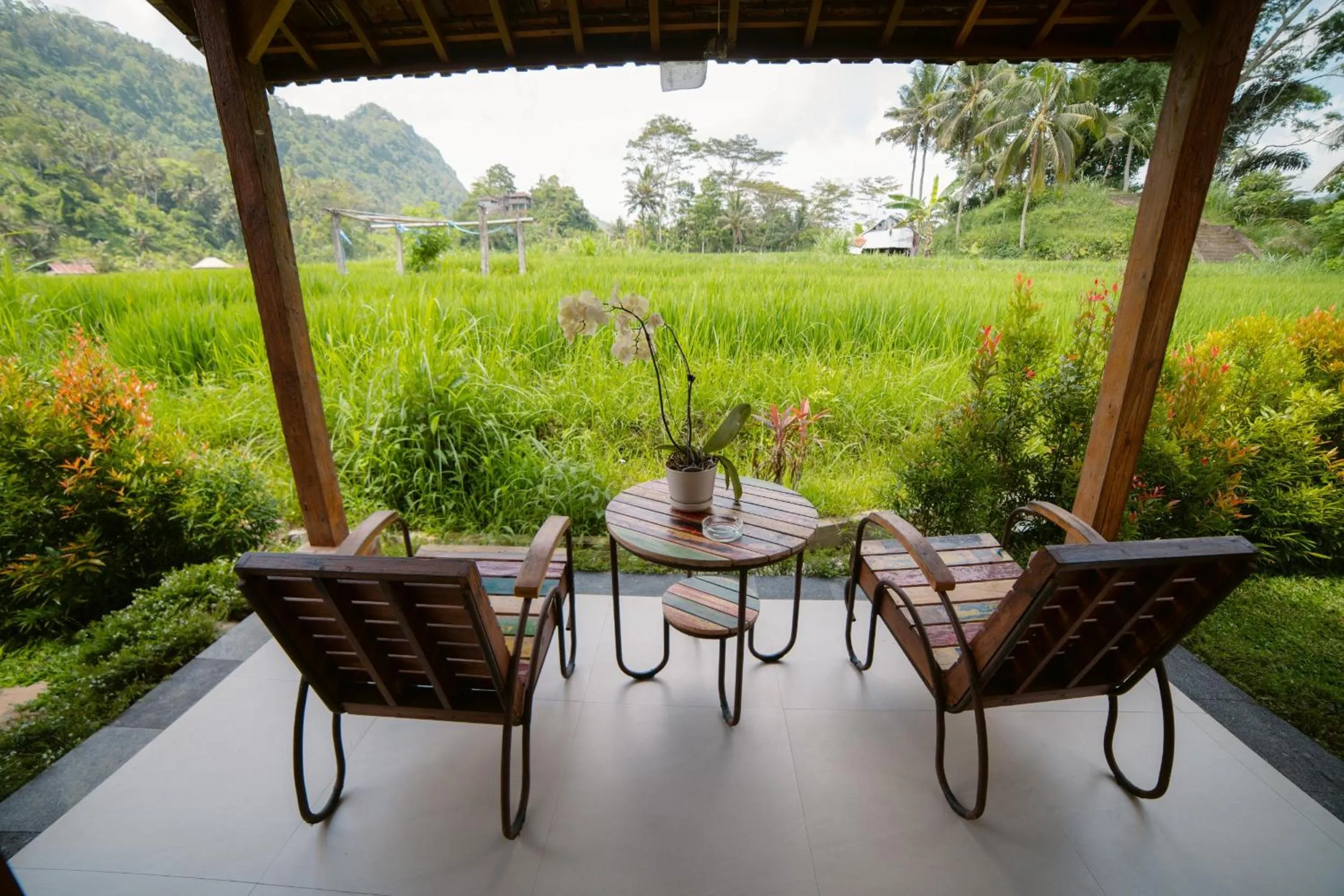 Balcony/Terrace in Kubu Sakian Villa and Restaurant Sidemen