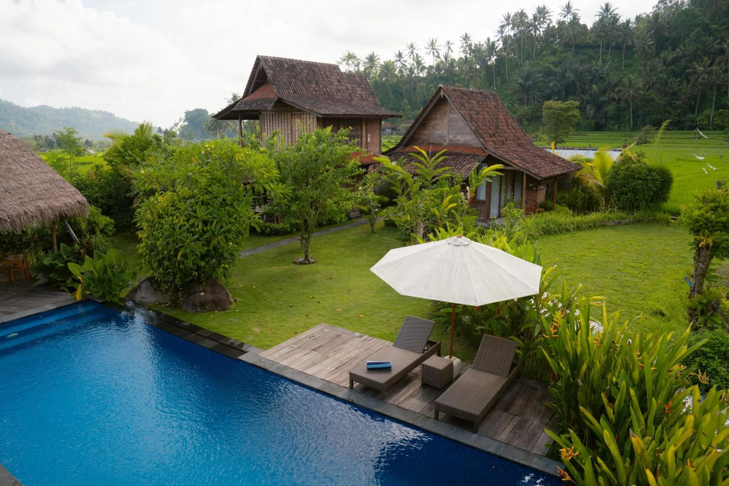 Pool view in Kubu Sakian Villa and Restaurant Sidemen