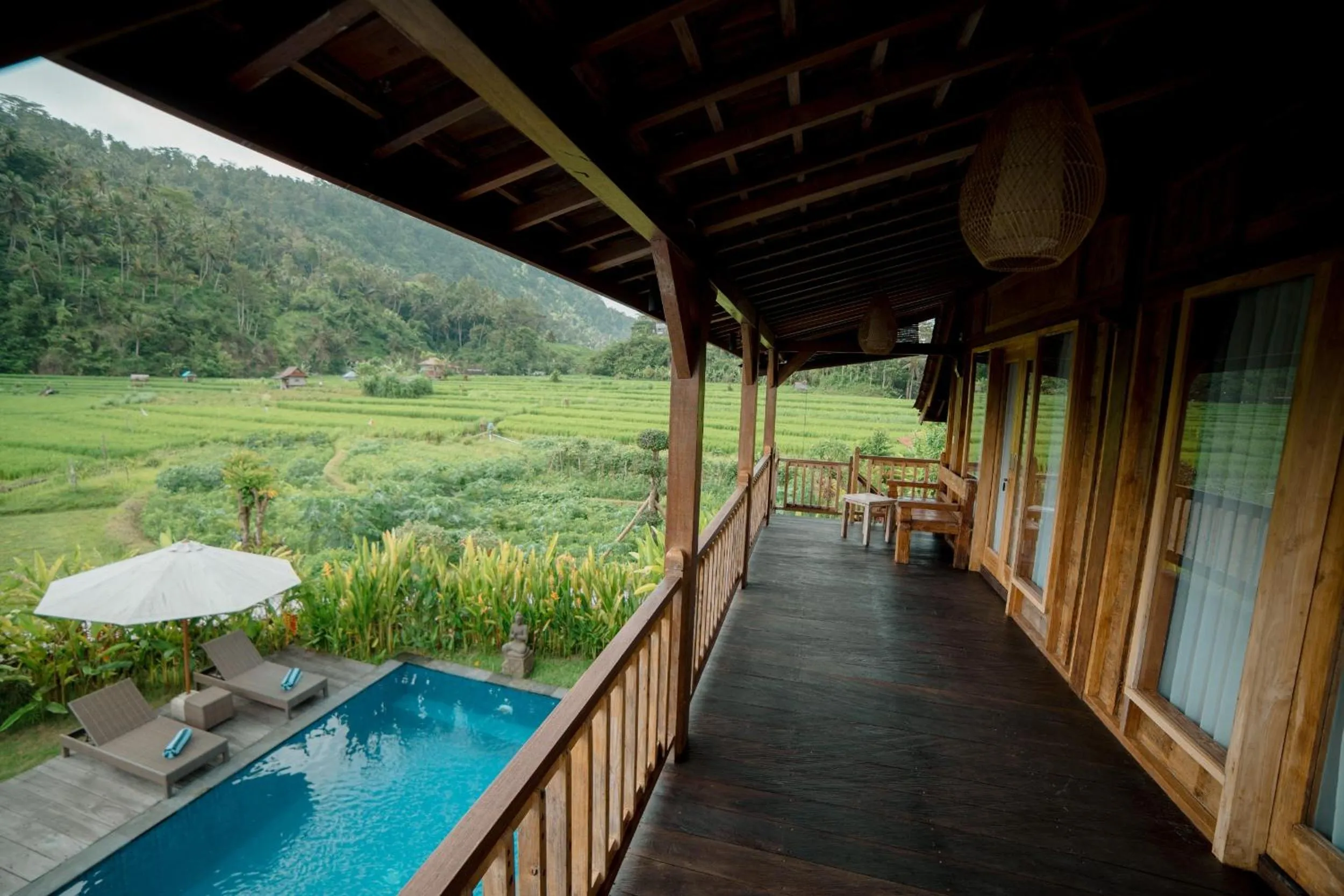 Balcony/Terrace in Kubu Sakian Villa and Restaurant Sidemen