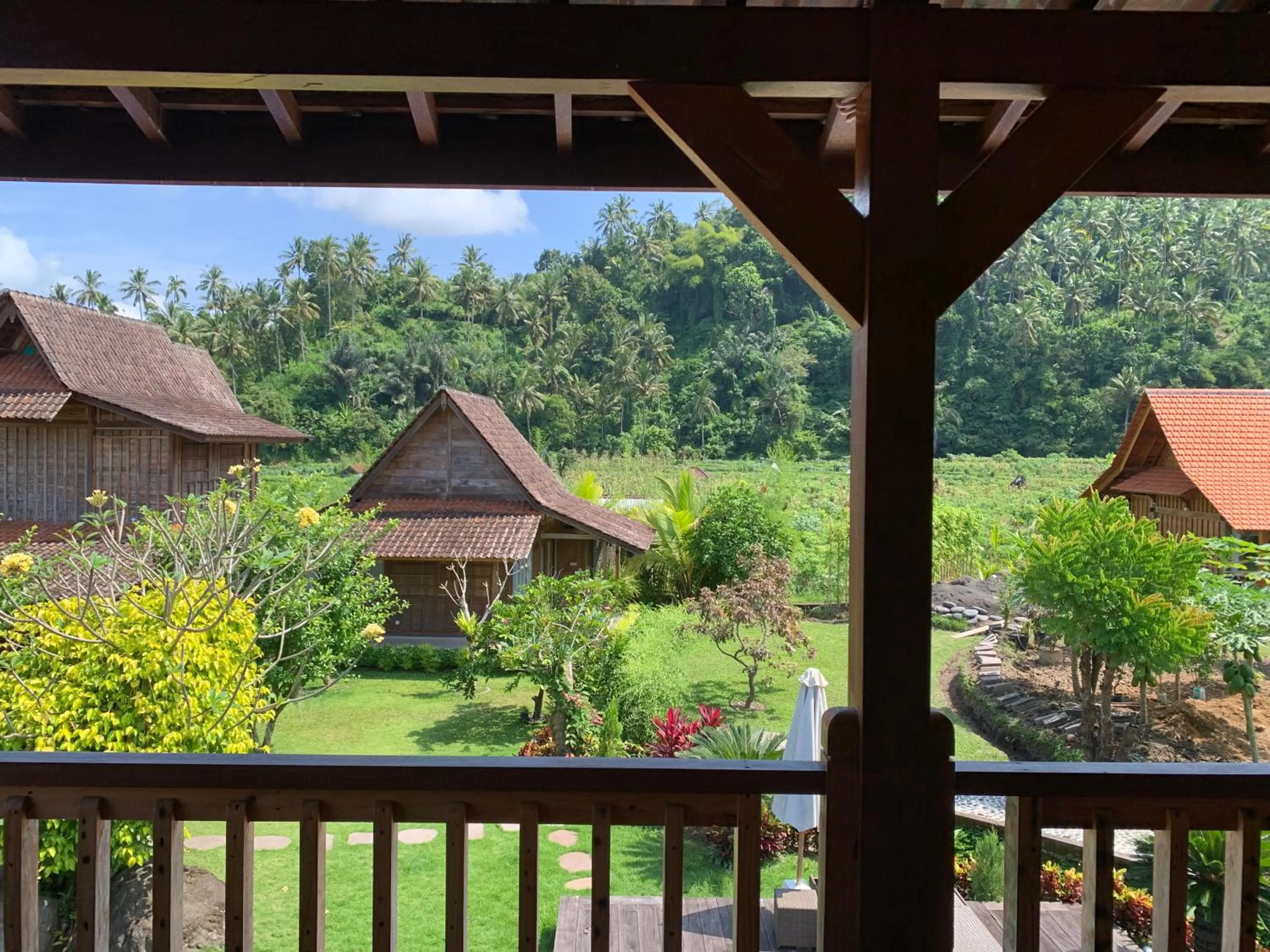 Garden view in Kubu Sakian Villa and Restaurant Sidemen