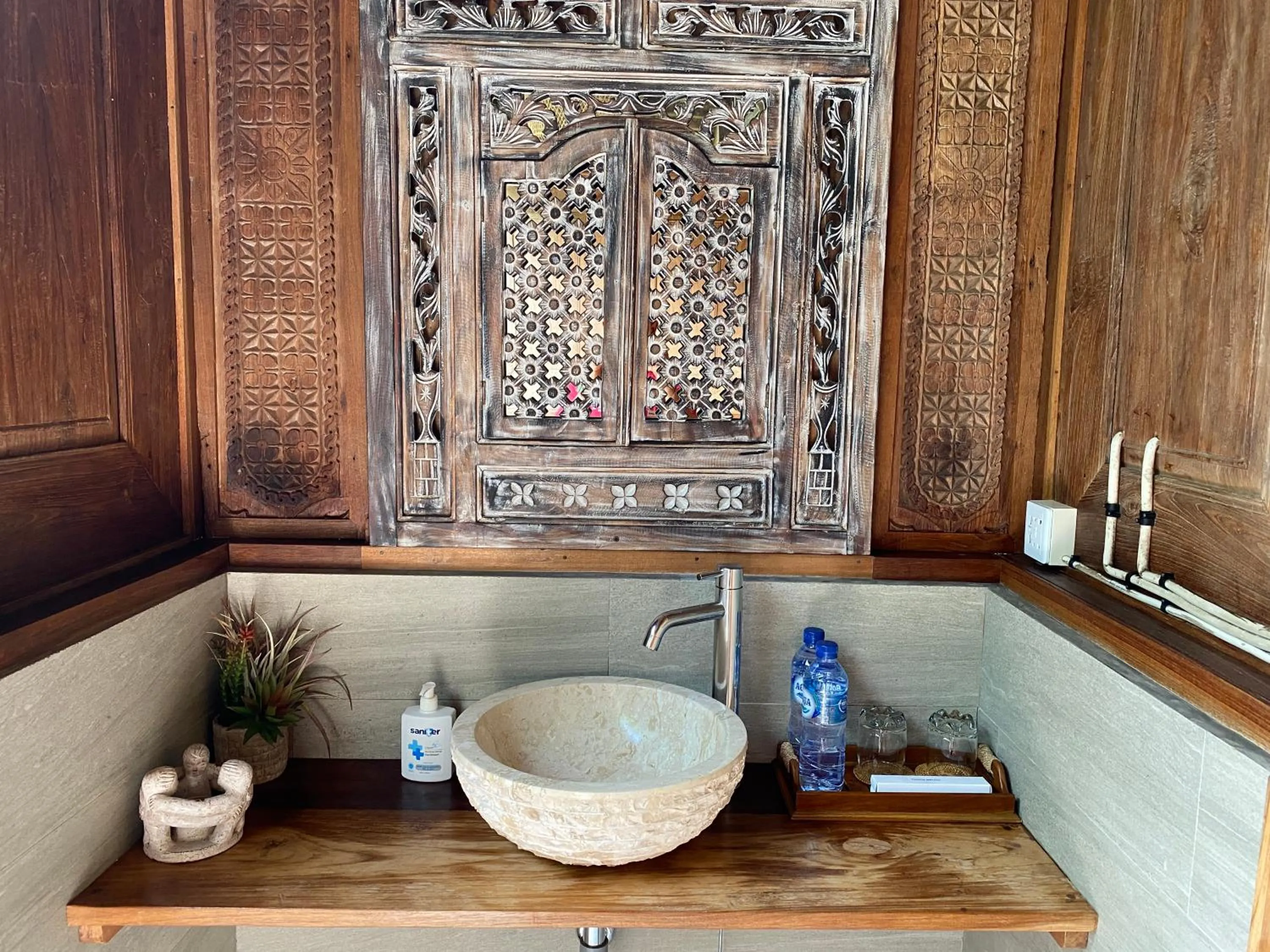 Bathroom in Kubu Sakian Villa and Restaurant Sidemen