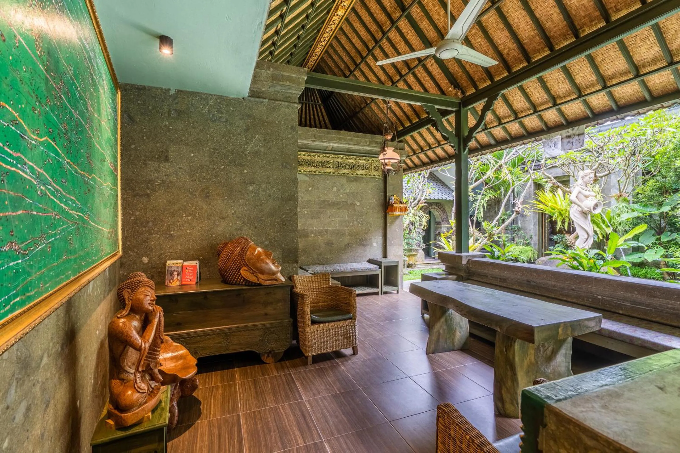 Huts Rock Ubud