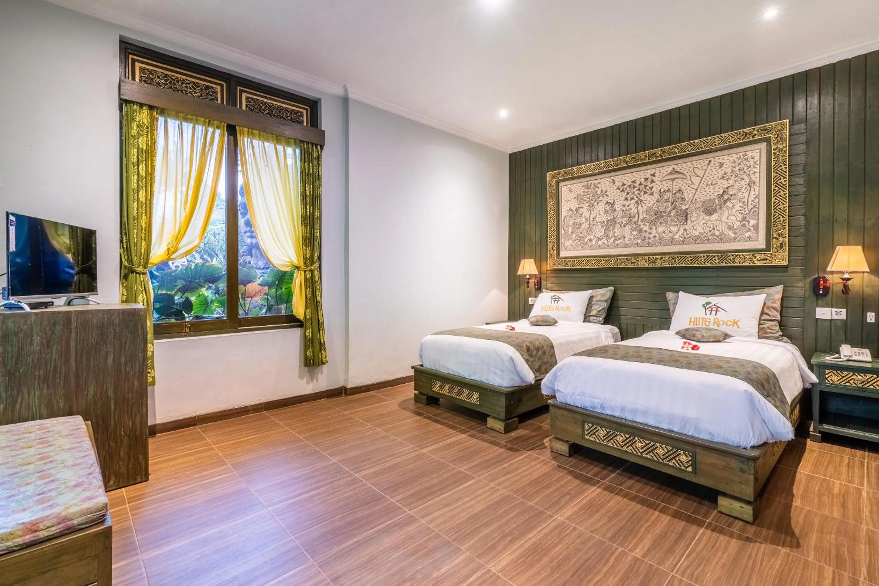 Bed in Huts Rock Ubud