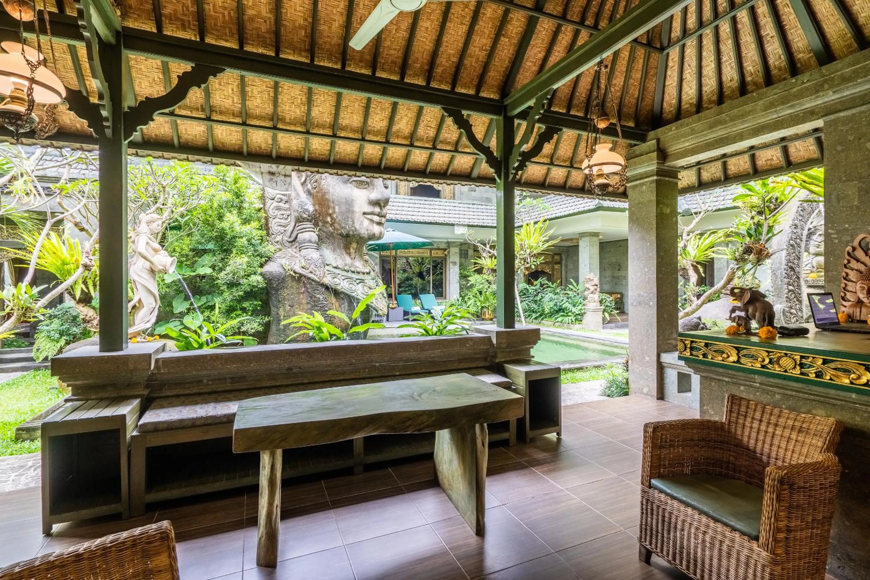 Huts Rock Ubud