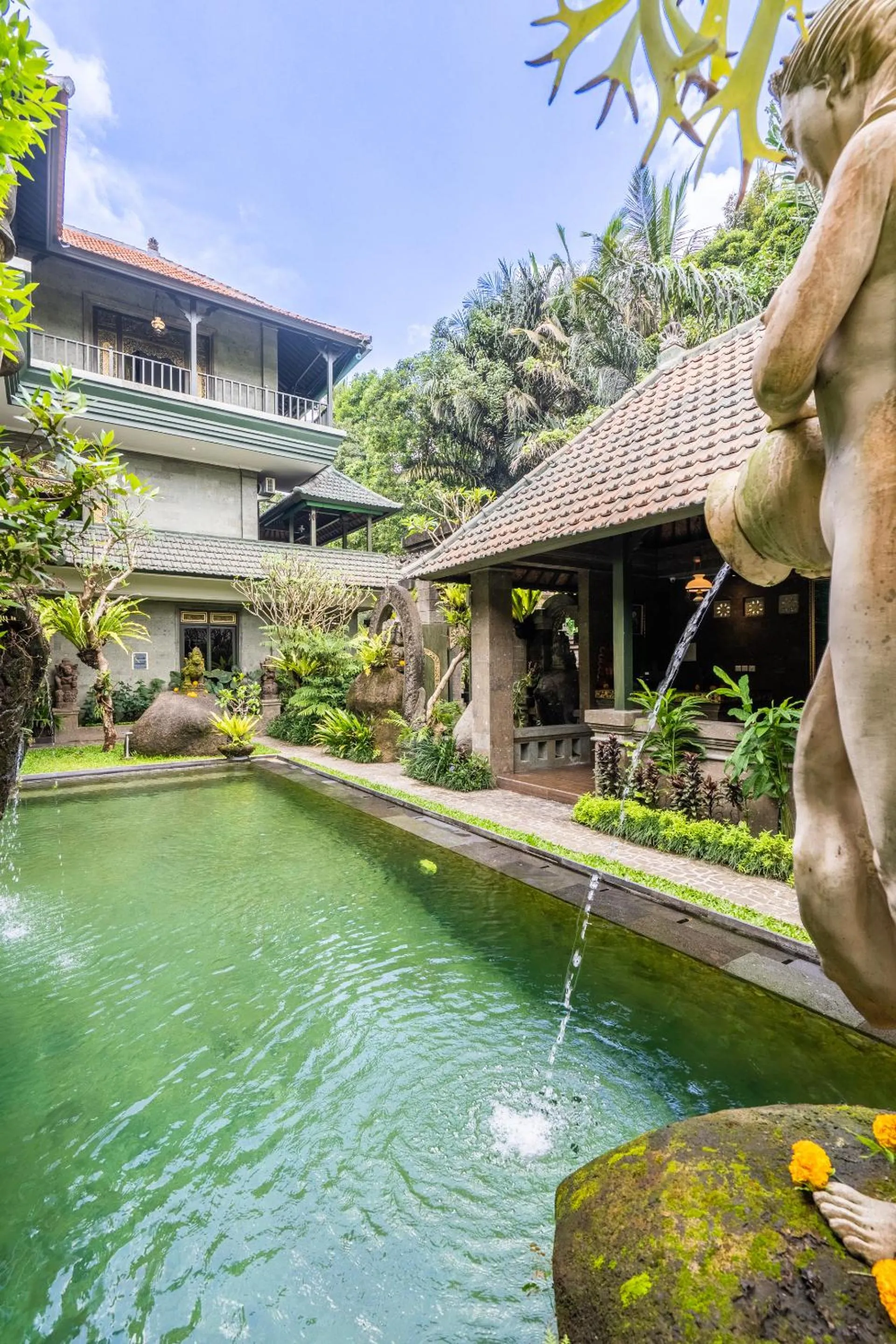 Huts Rock Ubud