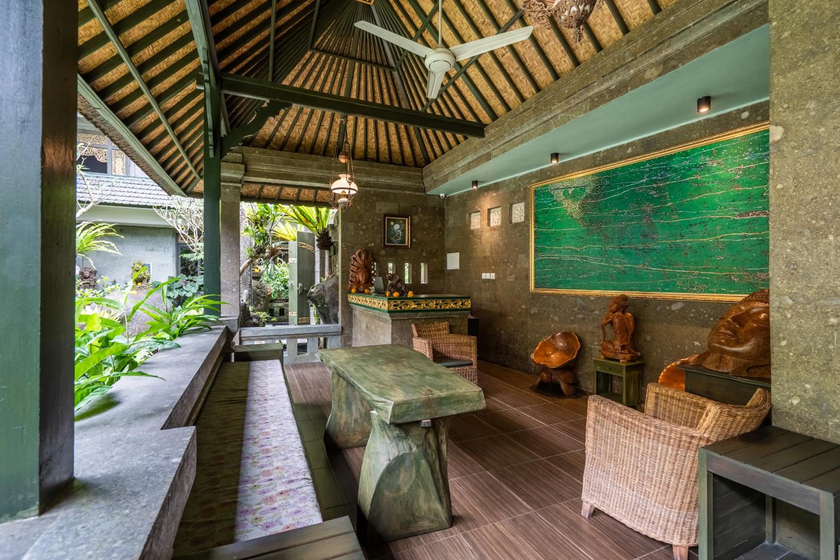 Huts Rock Ubud