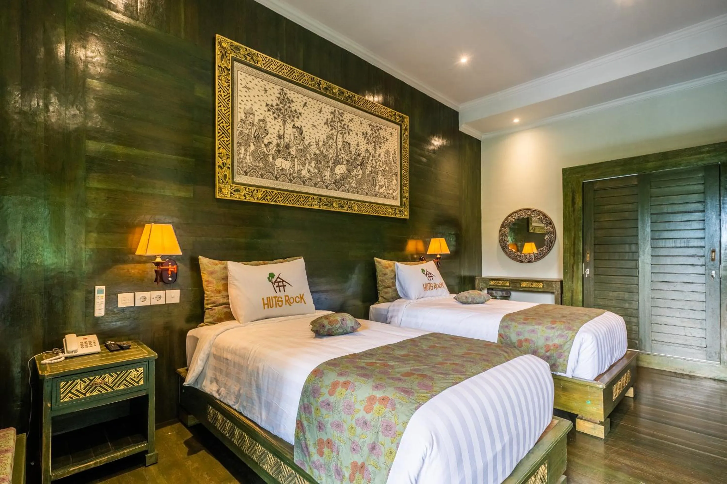 Bed in Huts Rock Ubud