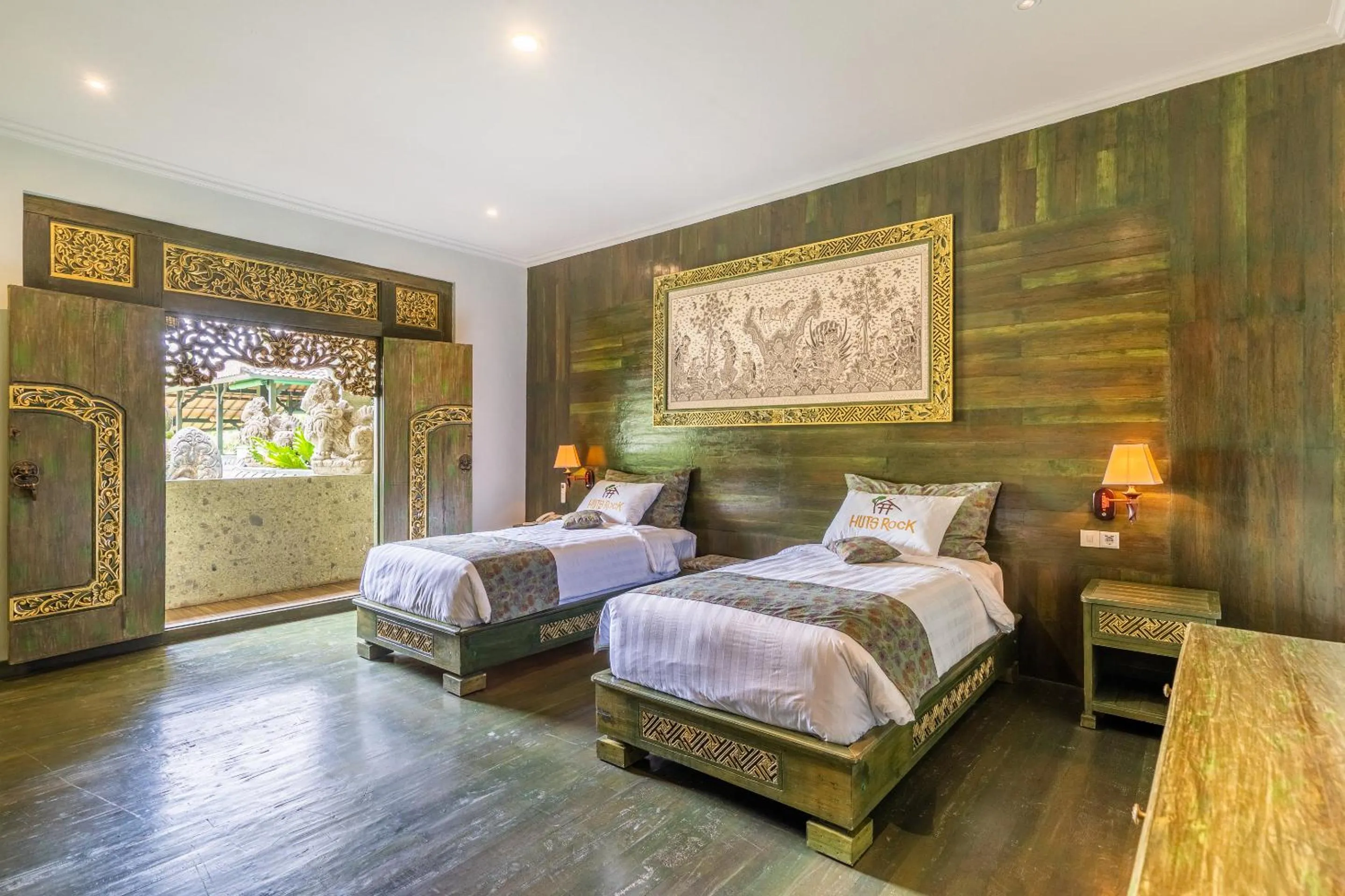 Bed in Huts Rock Ubud