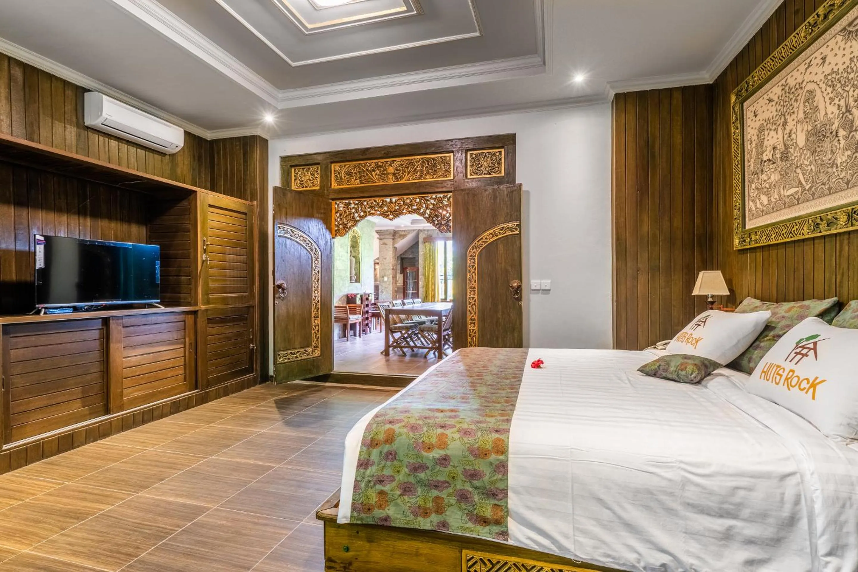 Bed in Huts Rock Ubud