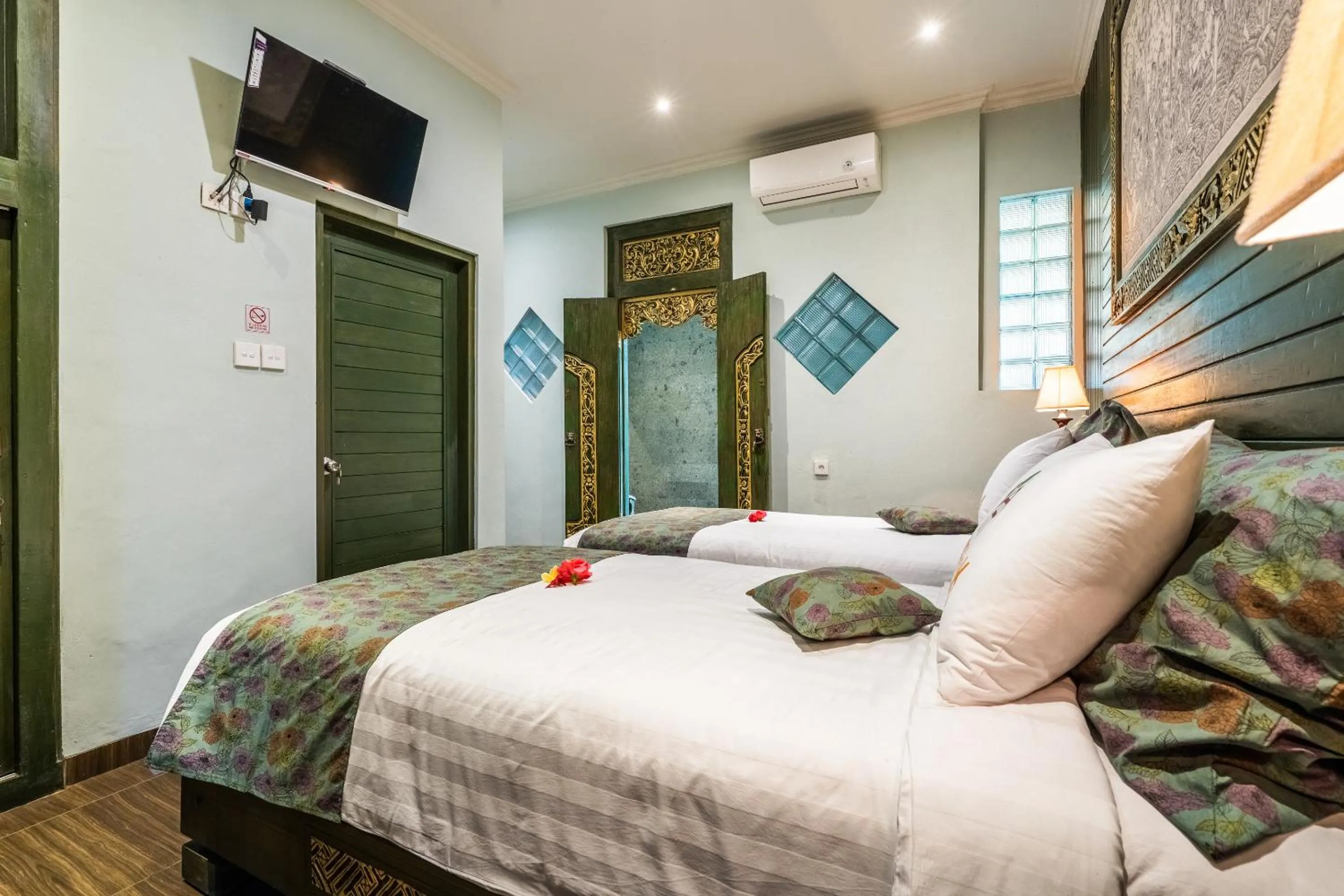 Bed in Huts Rock Ubud