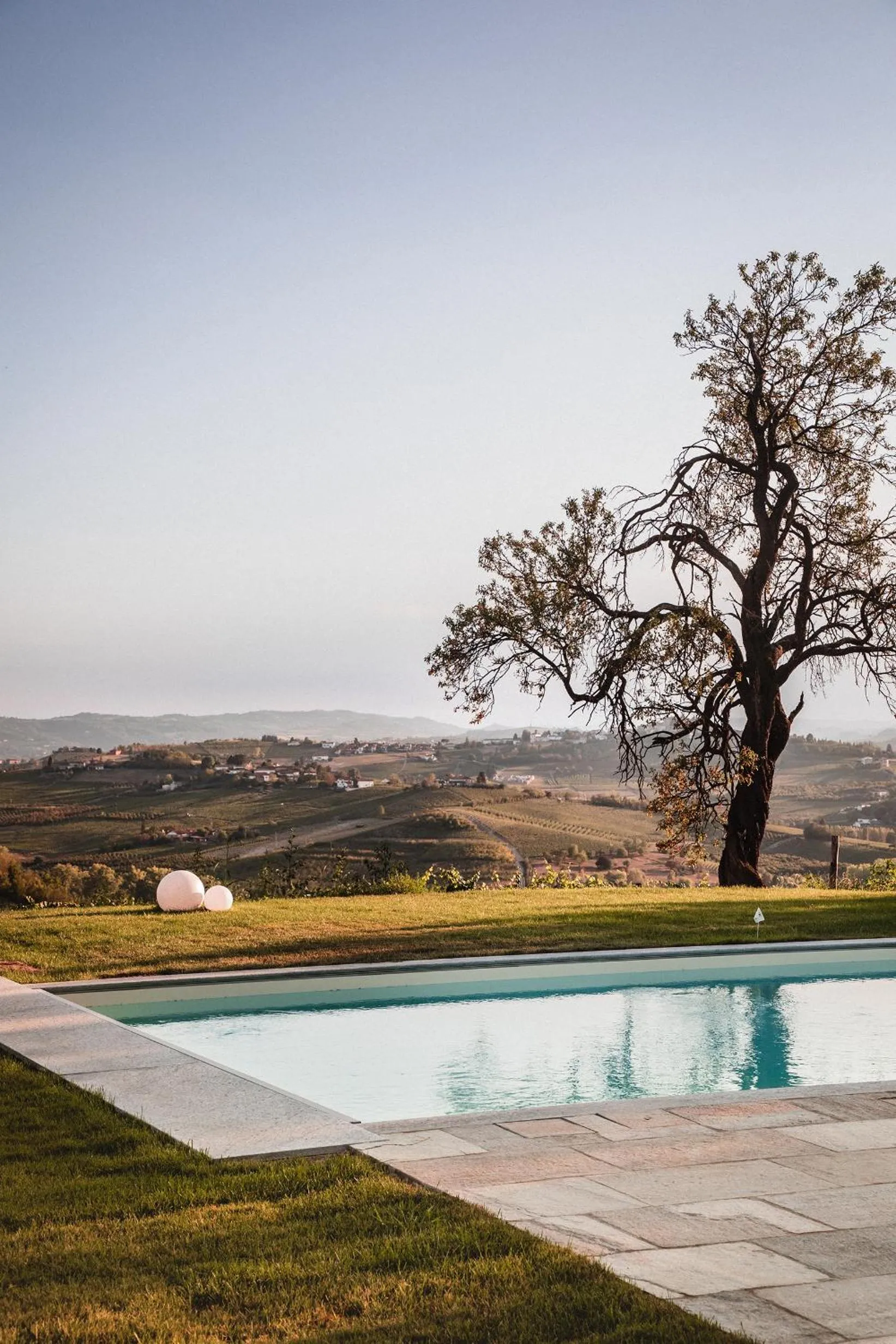Swimming pool in Villa Vinory Bricco di Nizza