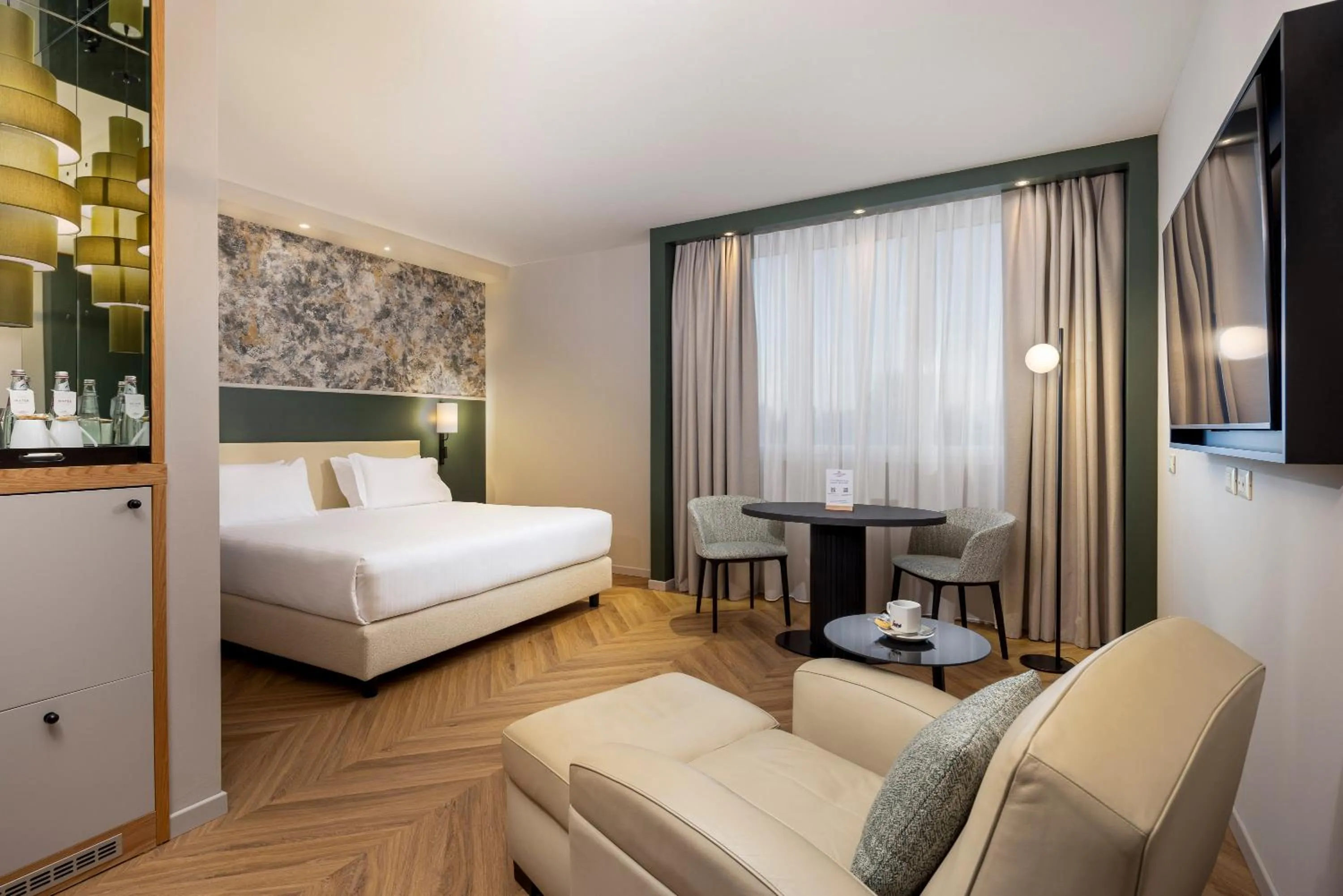 Bed in Crowne Plaza Padova by IHG
