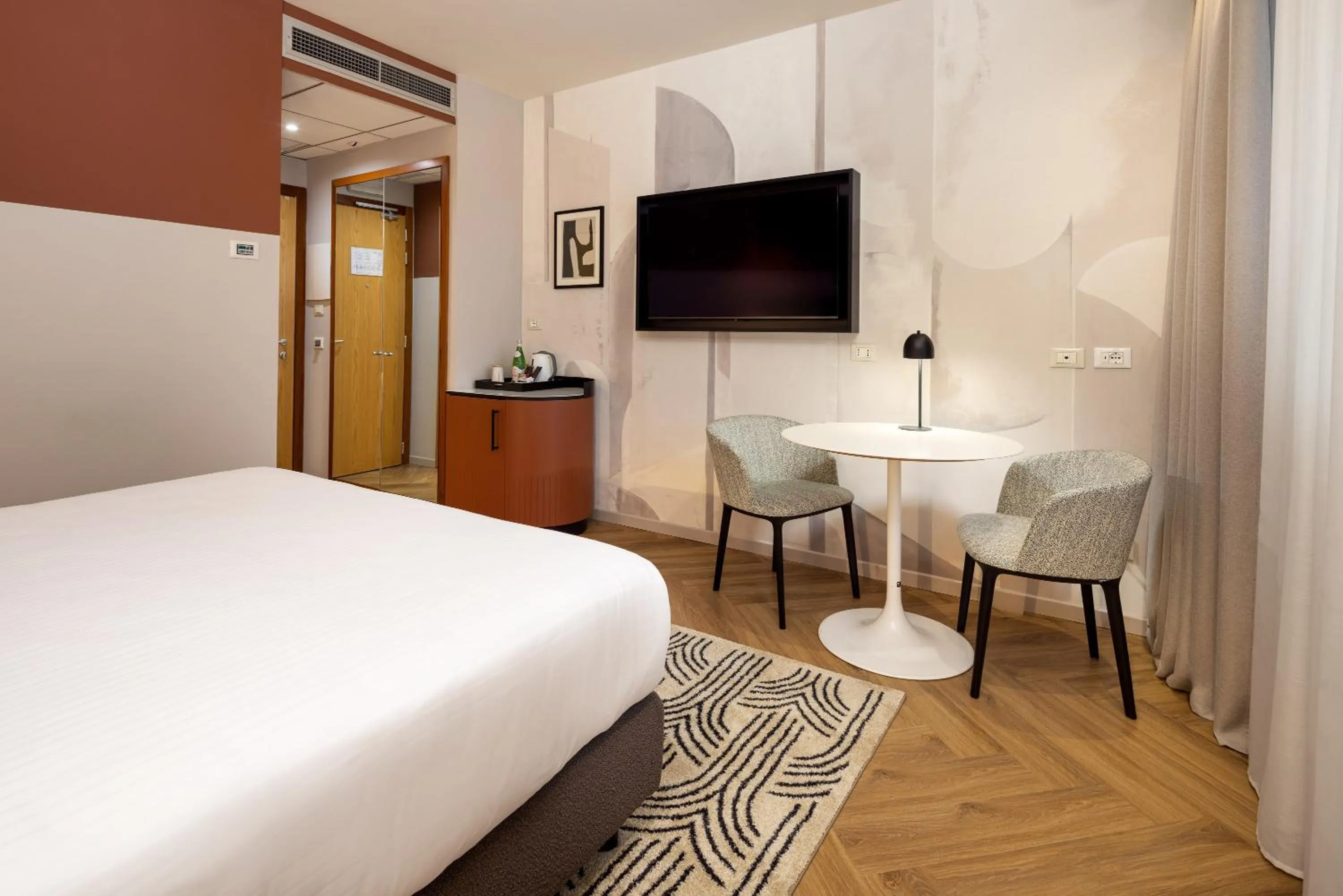 Bed in Crowne Plaza Padova by IHG