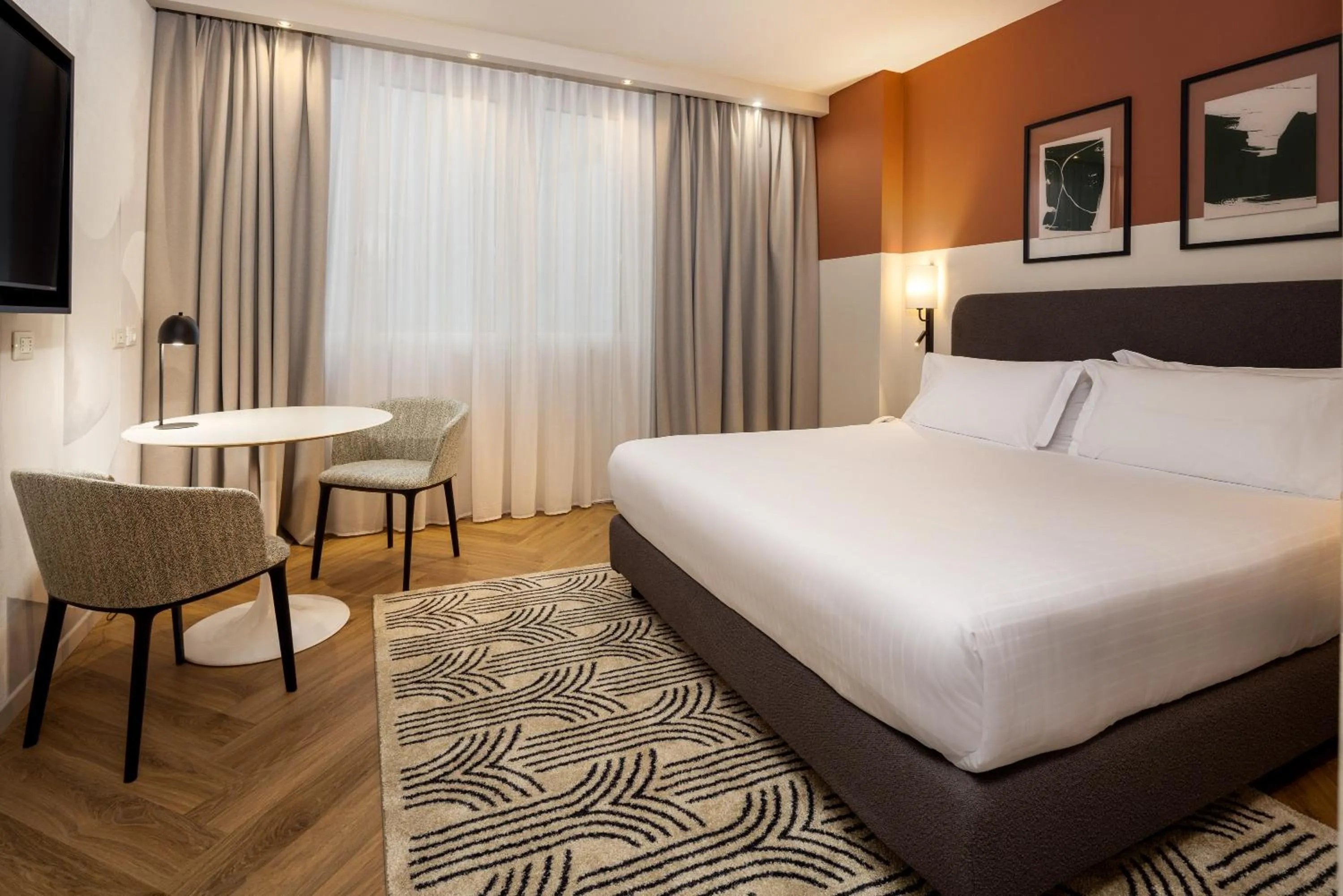 Bed in Crowne Plaza Padova by IHG