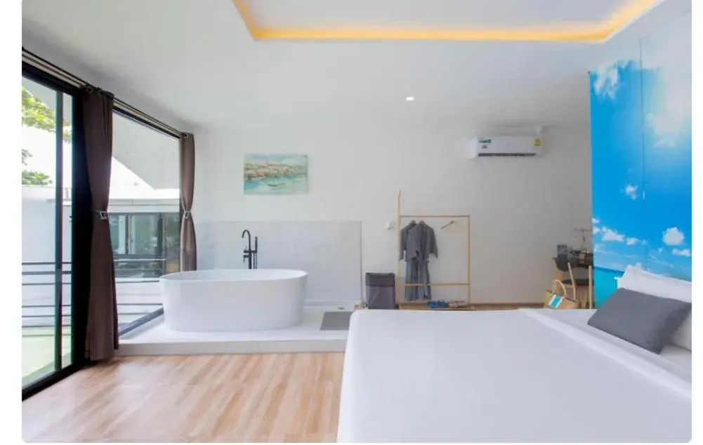 Deluxe Double Room with Balcony and Sea View in patong sunset villa Phuket Deluxe Double Room with Balcony and Sea View in patong sunset villa Phuket