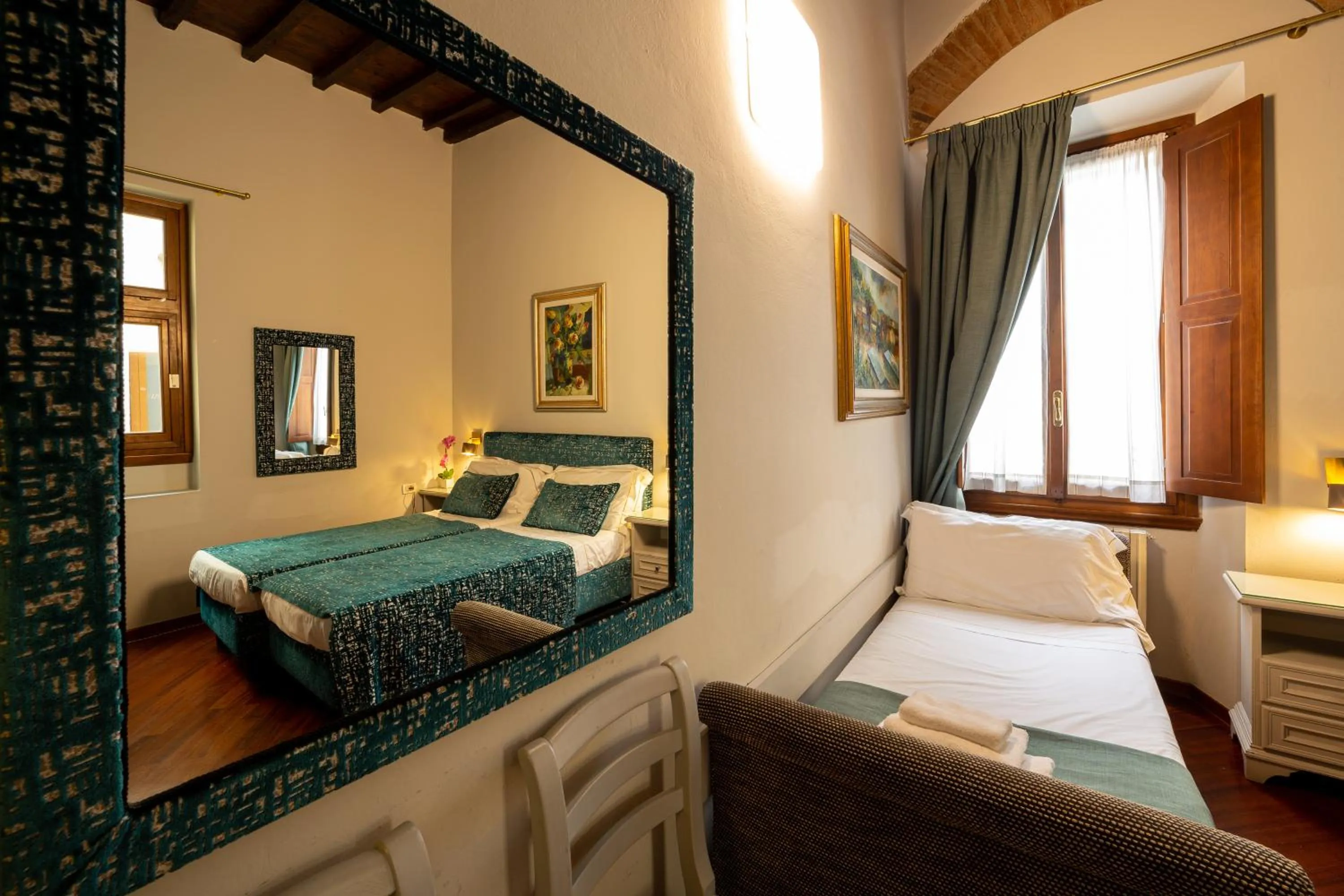 Photo of the whole room, Bed in Hotel Maxim Axial