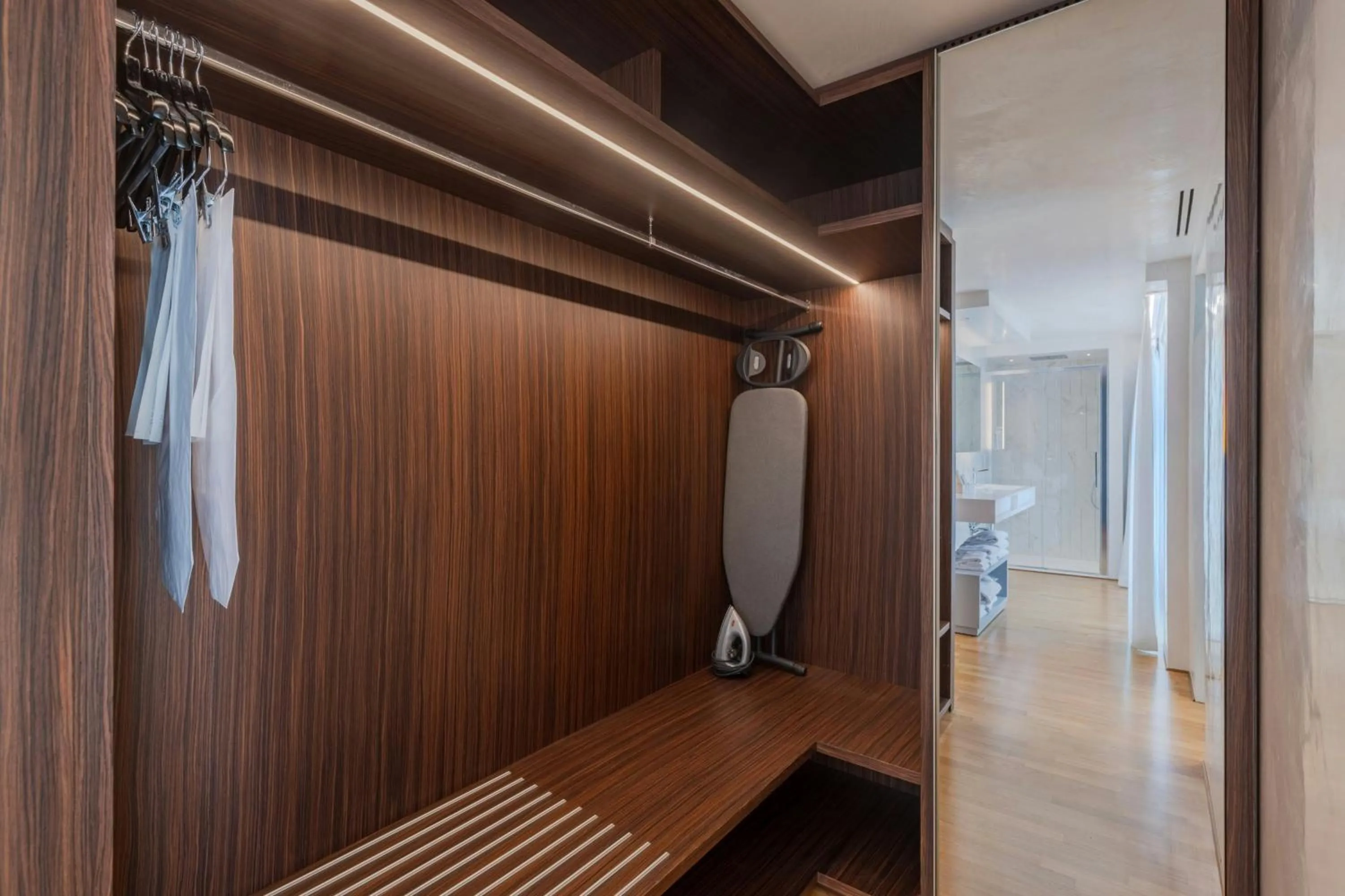 Photo of the whole room in Courtyard by Marriott Venice Airport