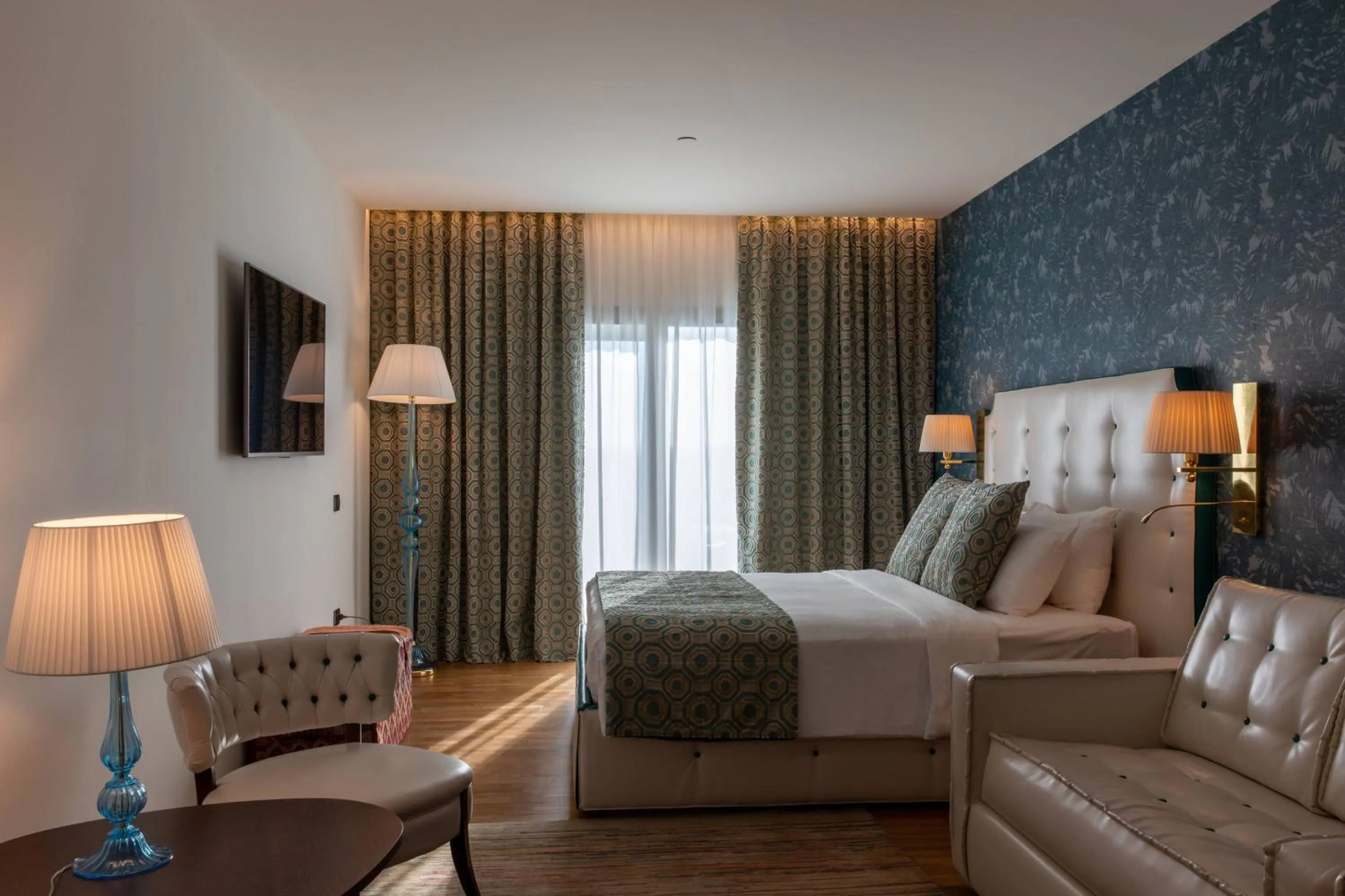 Photo of the whole room, Bed in Courtyard by Marriott Venice Airport