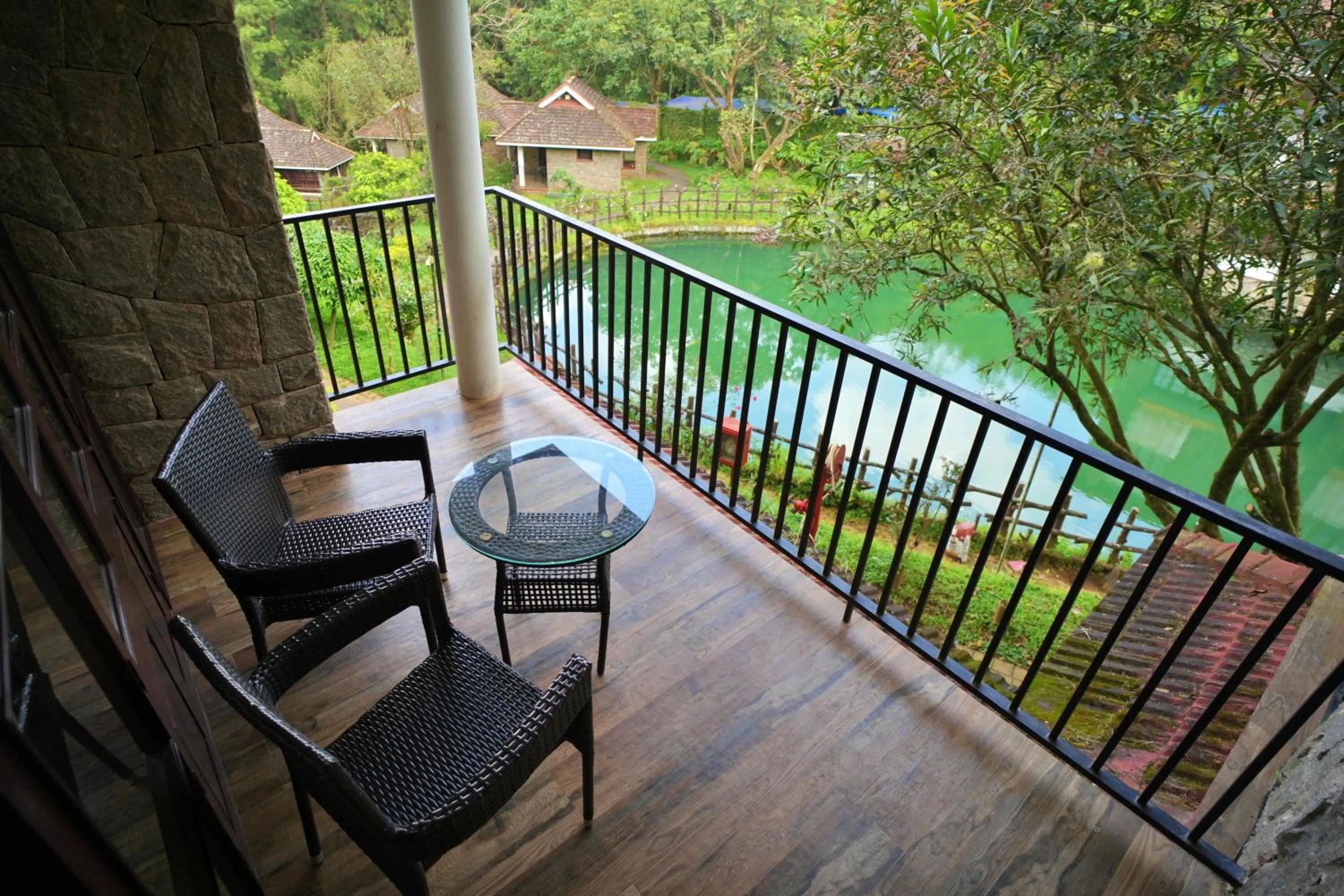 Balcony/Terrace in Adrak Summer Sand Hill Resort Vagamon