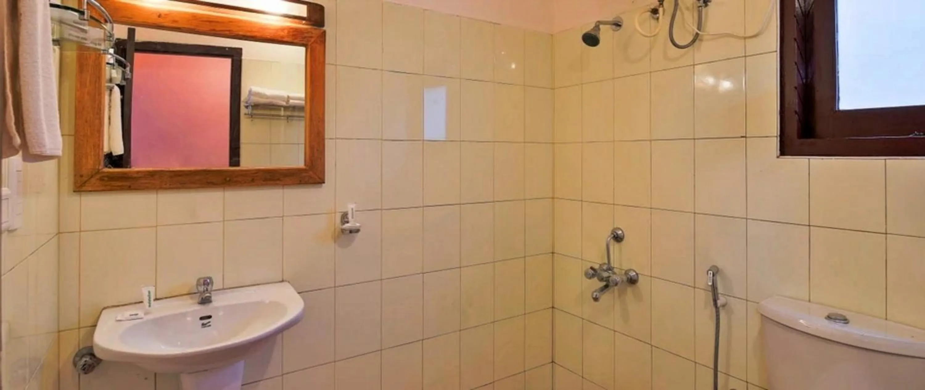 Bathroom in Adrak Summer Sand Hill Resort Vagamon