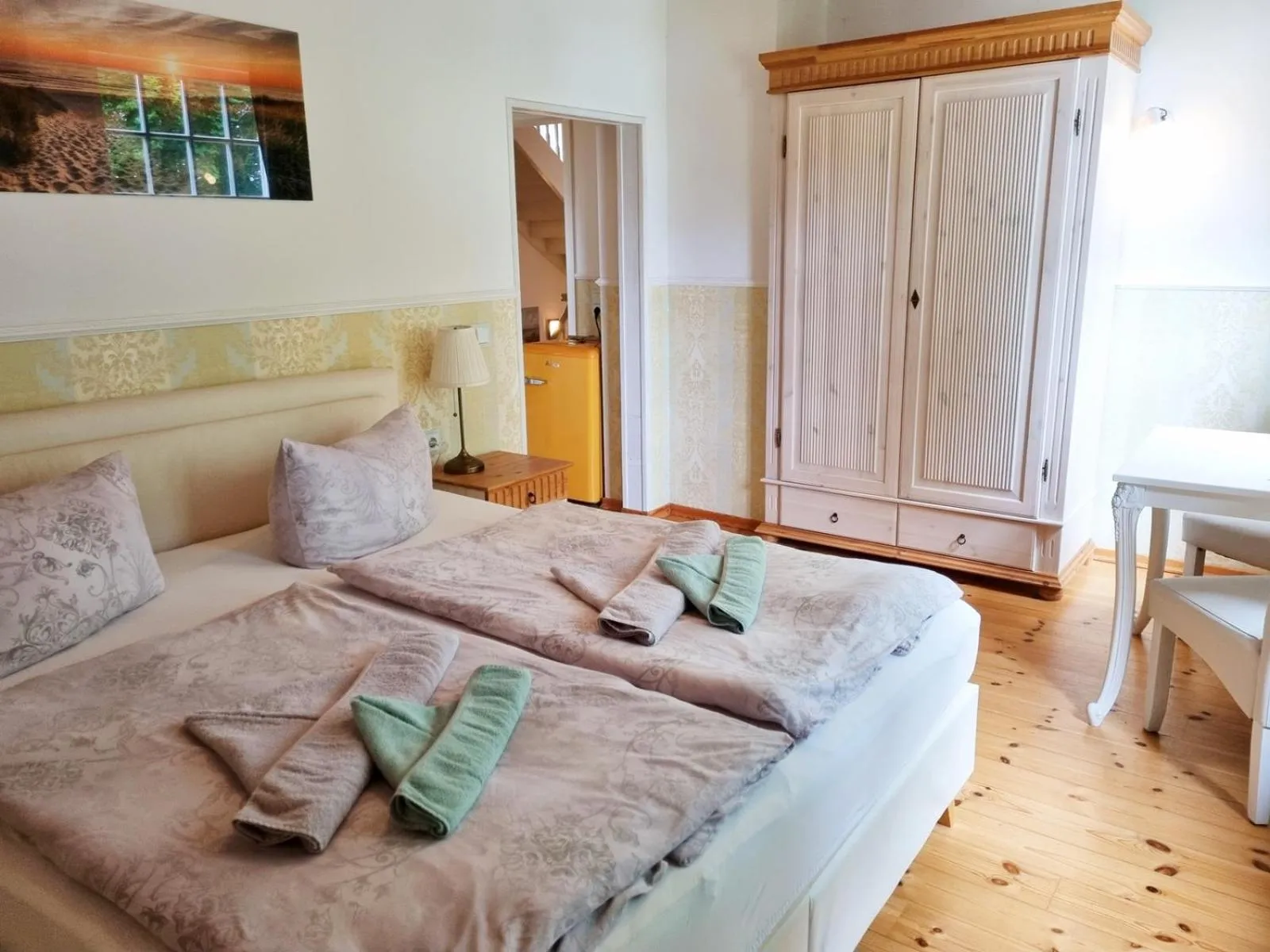 Bed in Strandhotel Lindequist