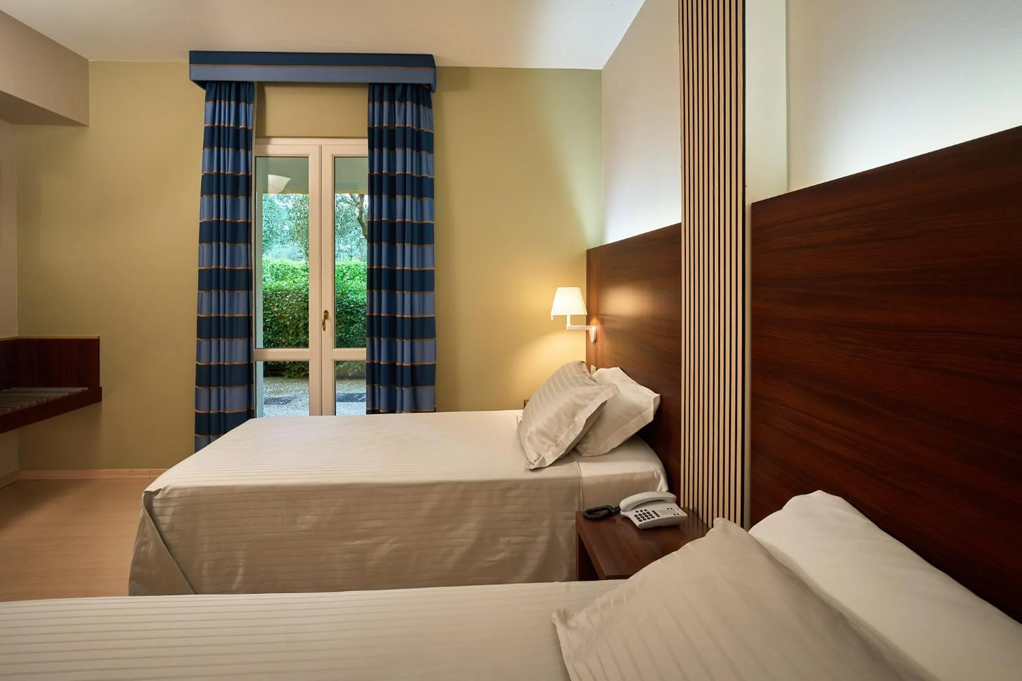 Patio, Bed in Delfina Palace Hotel