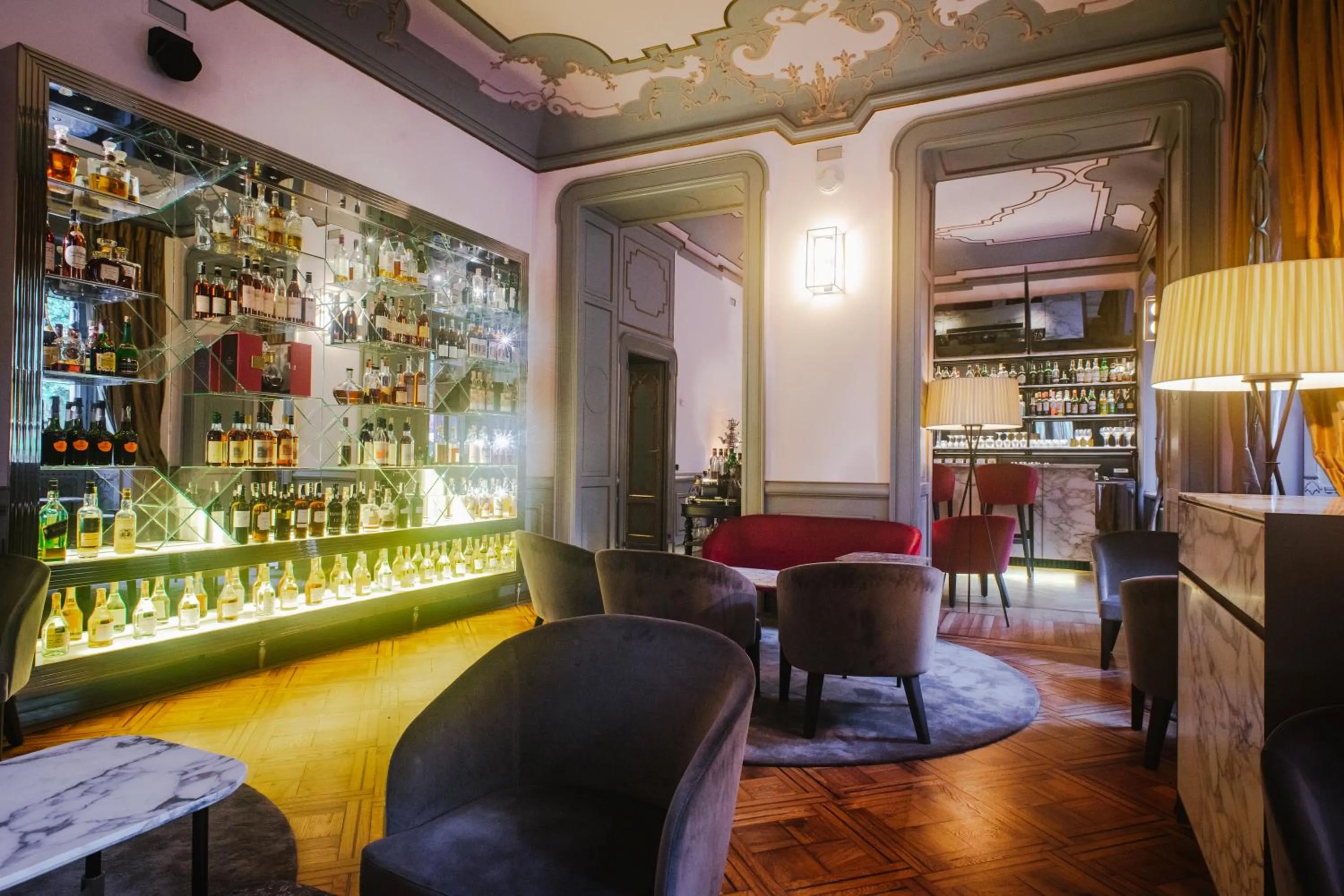 Lounge or bar in Relais & Chateaux Villa Crespi