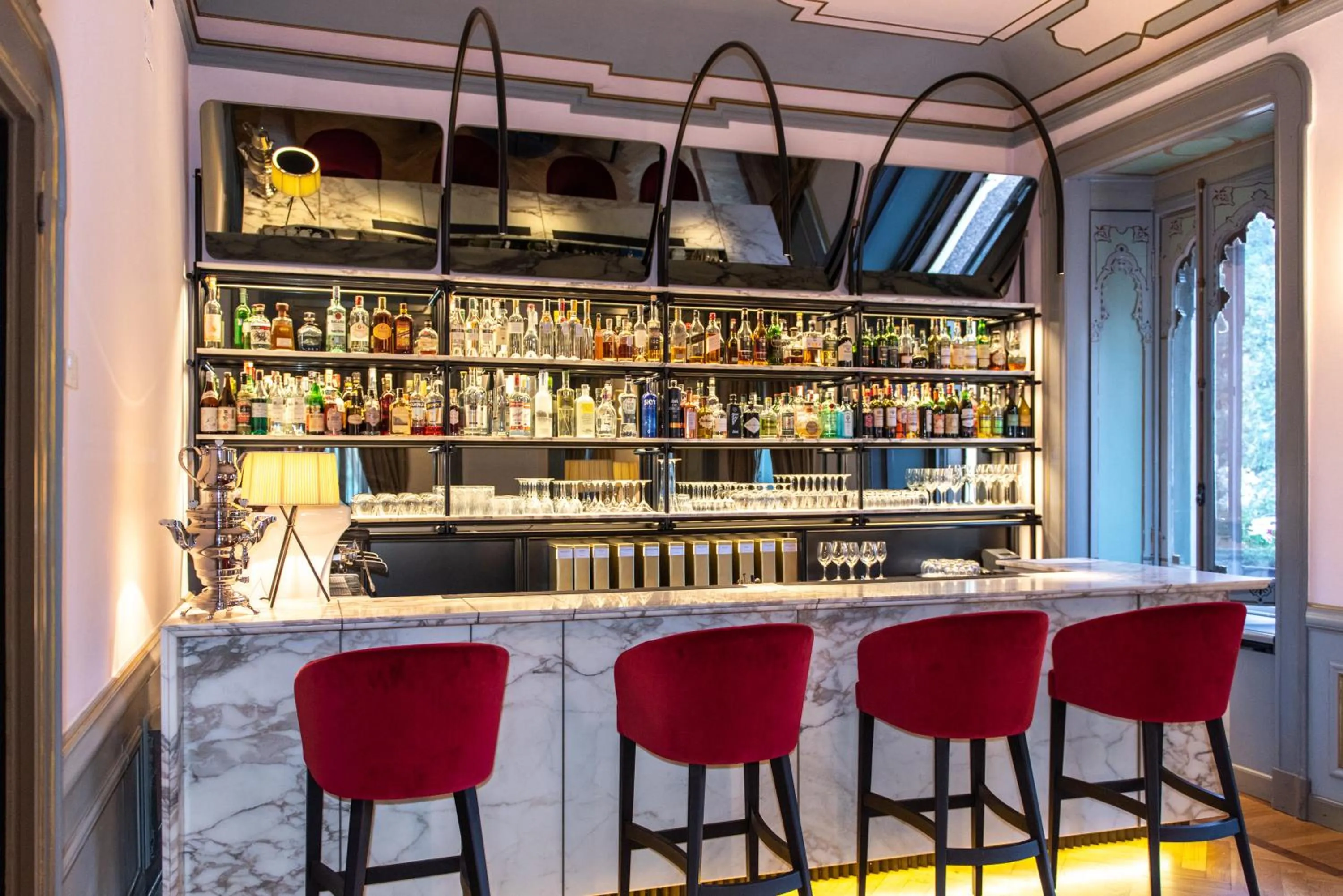 Lounge or bar in Relais & Chateaux Villa Crespi