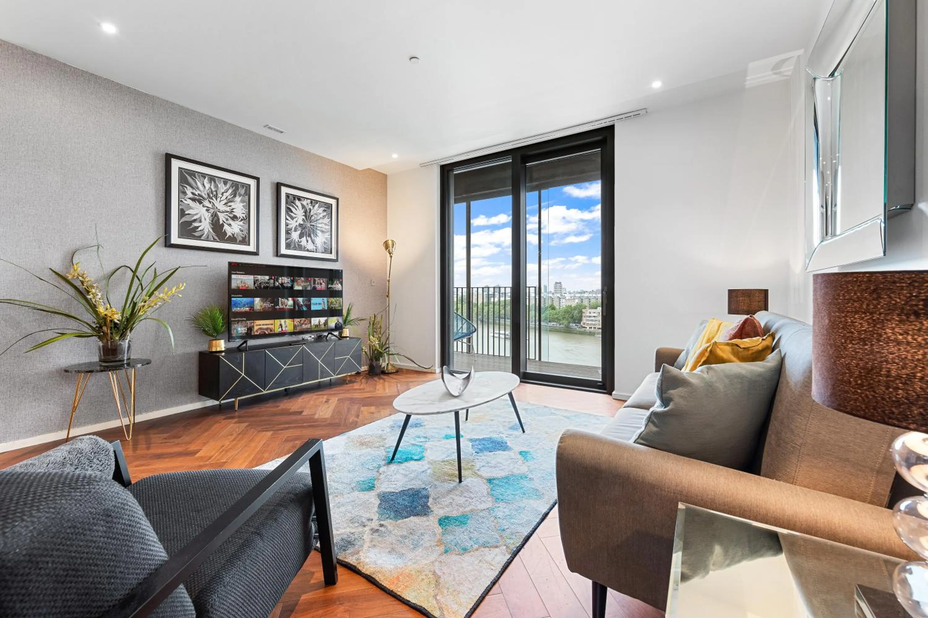 TV and multimedia in River Panorama Central London 2 bedroom New Development